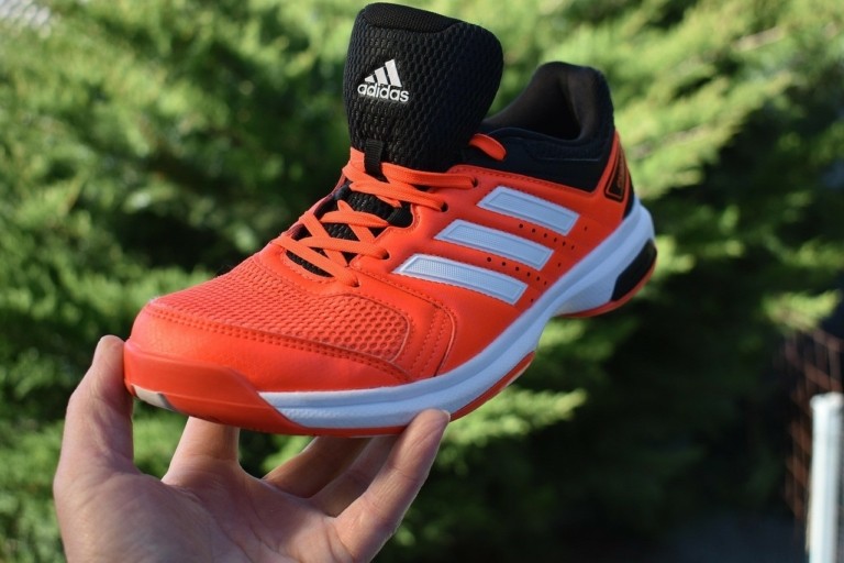 Adidas: Ισχυρή ανάκαμψη με ώθηση από Adizero και Samba – Στο +30% οι πωλήσεις το γ΄τρίμηνο