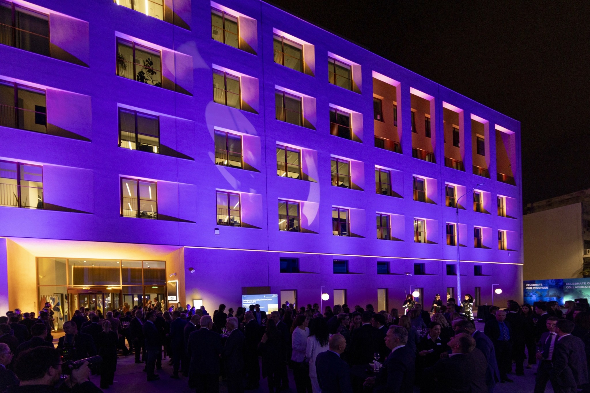 Η Παρευξείνια Τράπεζα εγκαινίασε τα νέα της κεντρικά γραφεία στη Θεσσαλονίκη