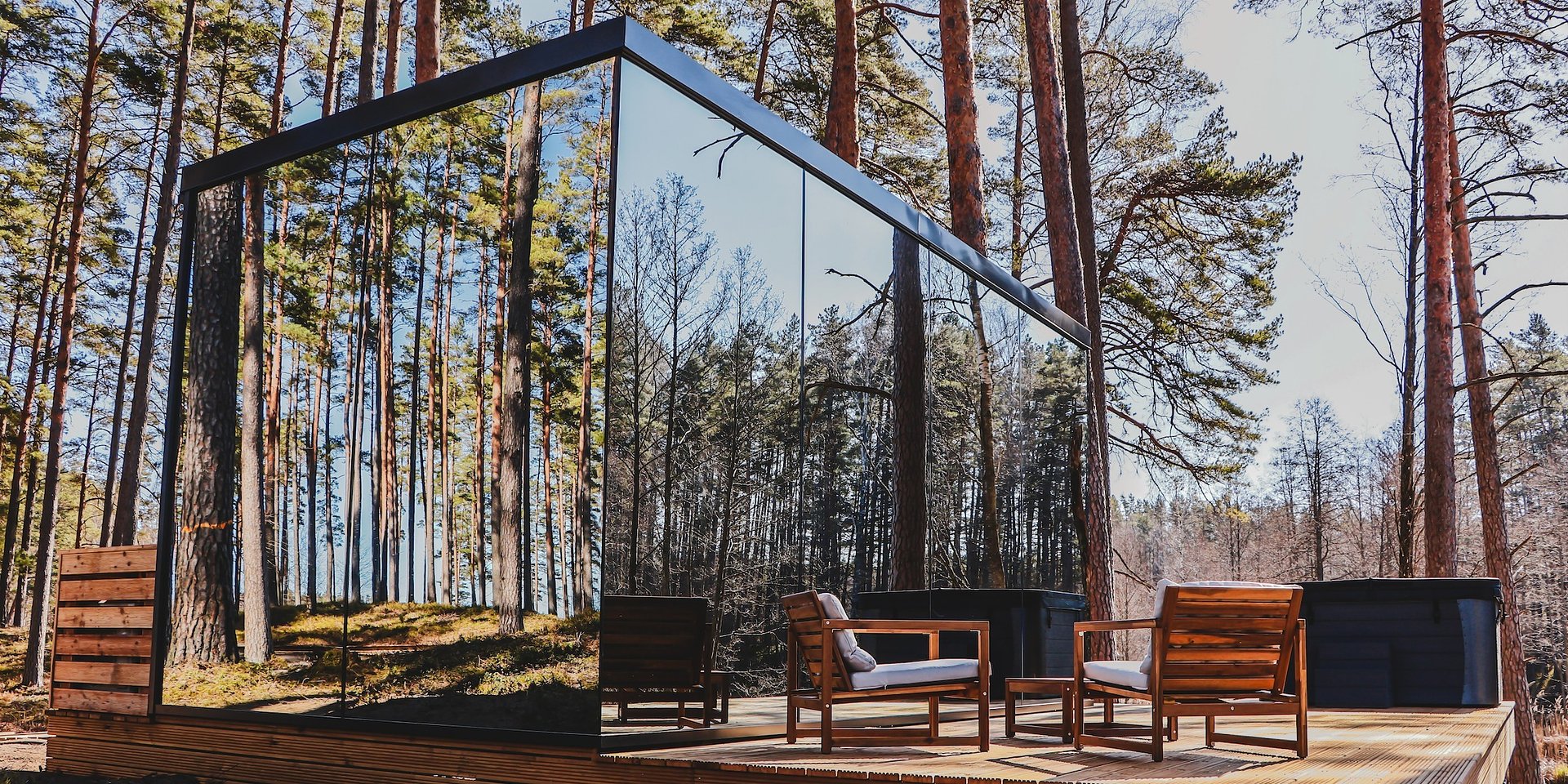 Τι είναι τα καθρεφτόσπιτα; “Φυτρώνουν” στα πιο όμορφα φυσικά τοπία και κάνουν θραύση στο airbnb