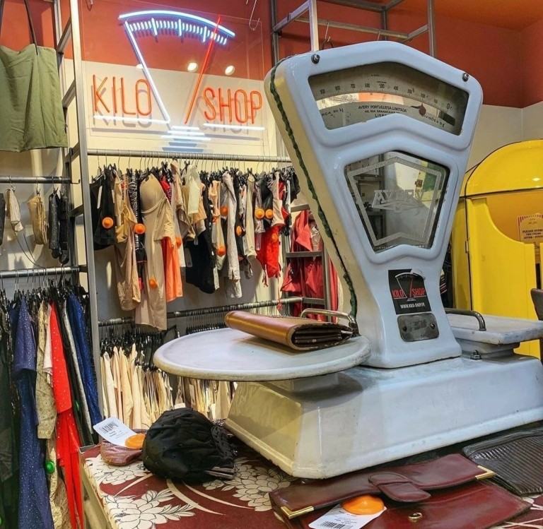 Οι Ελληνες αγάπησαν τα μεταχειρισμένα ρούχα και αντικείμενα Οι Ελληνες αγάπησαν τα μεταχειρισμένα ρούχα και αντικείμενα