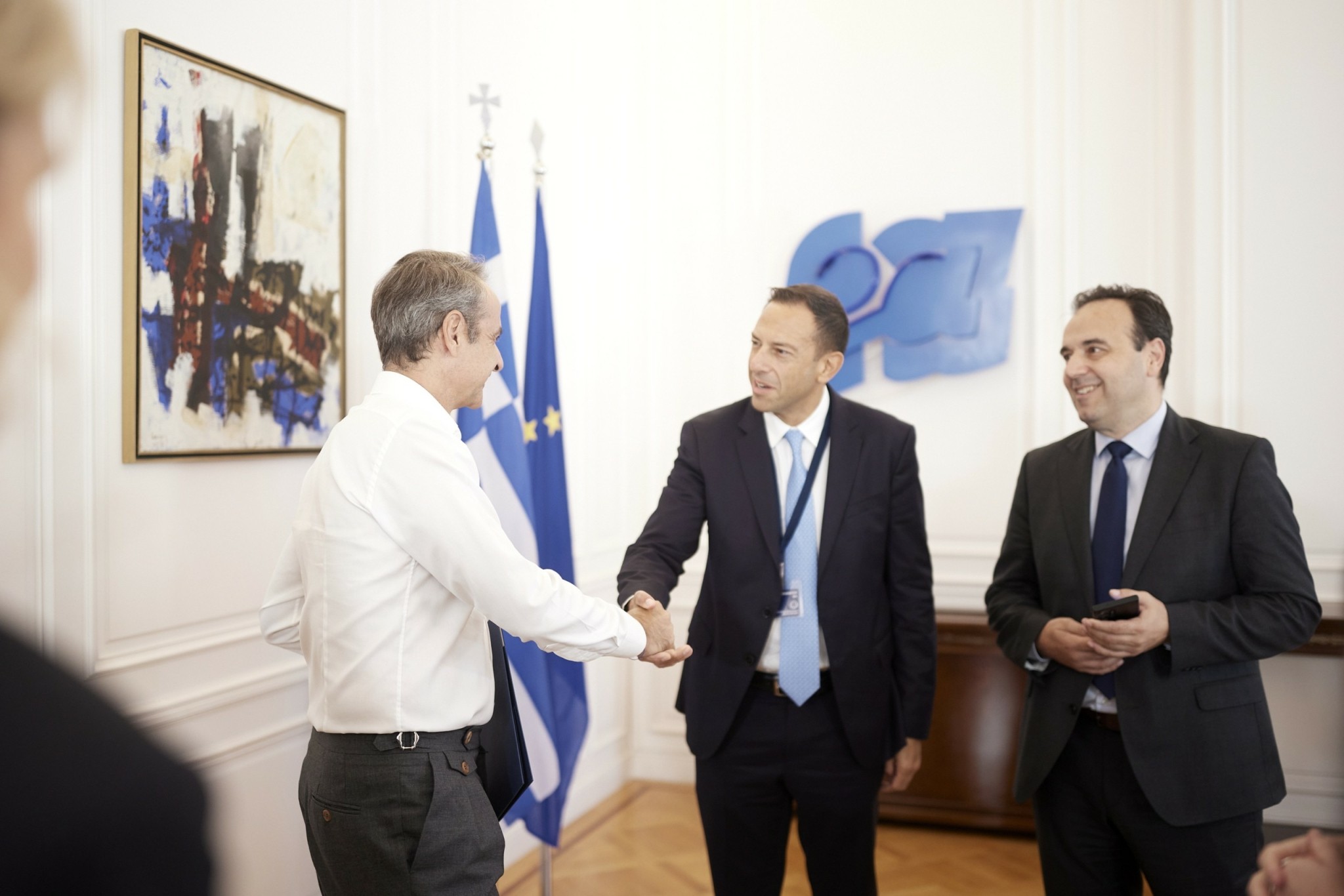 Μητσοτάκης στον αντιπρόεδρο της Google: Μας απασχολεί η προστασία των ανηλίκων στο διαδίκτυο (vid)