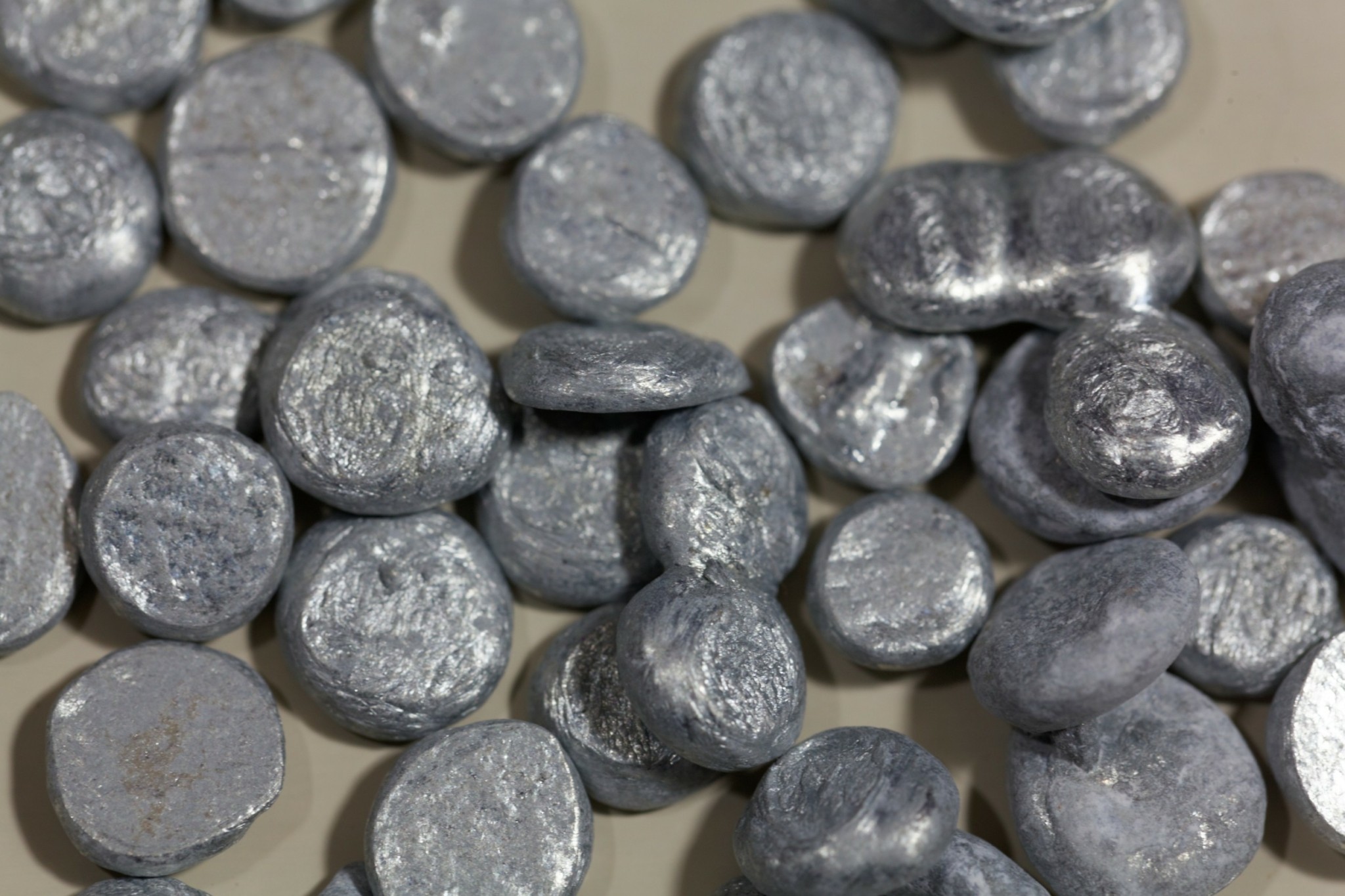 Ράλι για τον ψευδάργυρο ενόψει συνάντησης Τραμπ με Σι – Κοντά στα 3.000 δολάρια