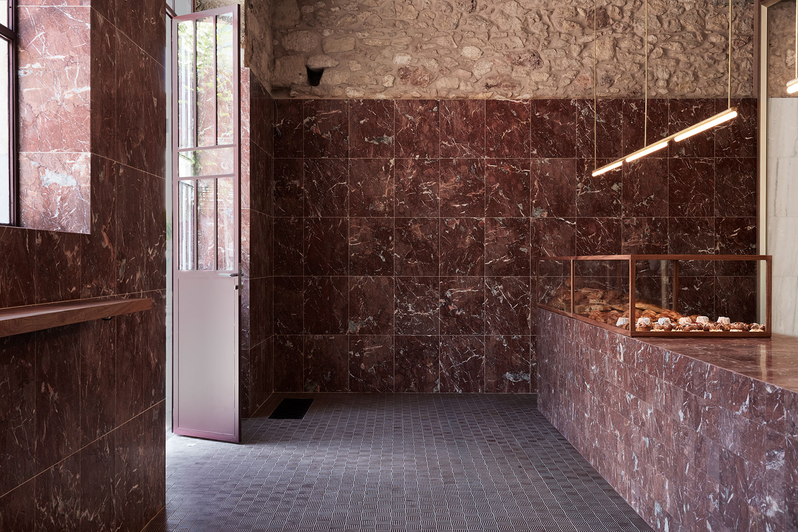 5 κορυφαίου design καταστήματα στην Ελλάδα που μοιάζουν με έργα τέχνης