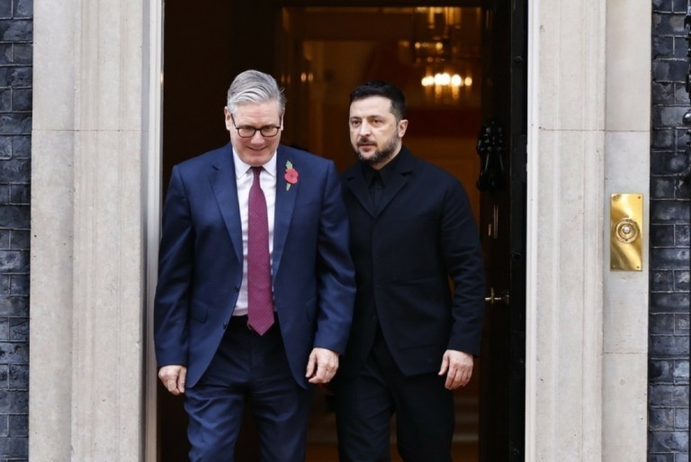 Στάρμερ: Η Ευρώπη πρέπει να στείλει περισσότερους πυραύλους μεγάλου βεληνεκούς στην Ουκρανία