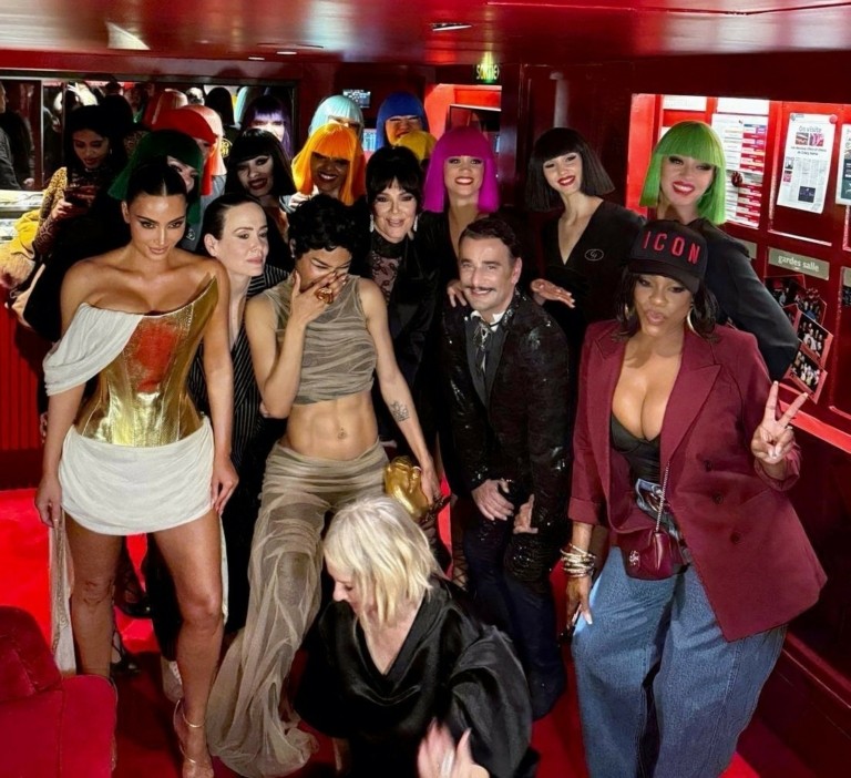 Ο Ελληνας που τραγούδησε Happy Birthday στην Kim Kardashian στα γενέθλιά της στο Παρίσι