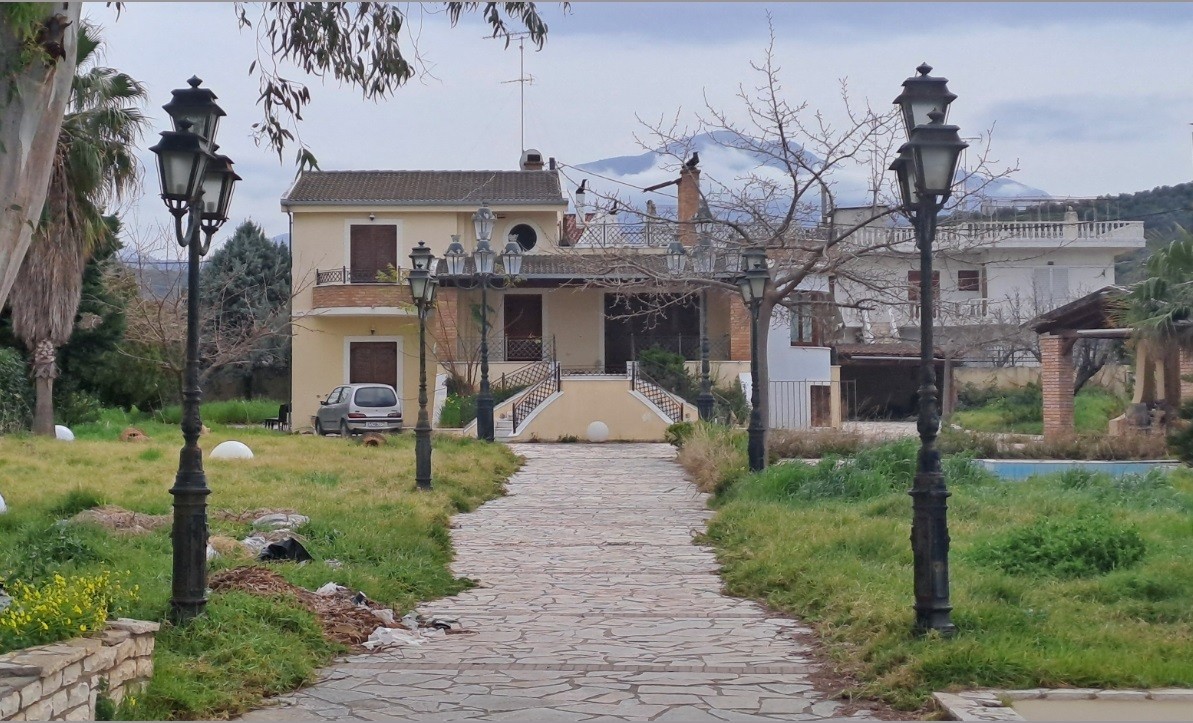 Πλειστηριασμοί: Μήνας των μεγάλων και «επώνυμων» σφυριών ο Νοέμβριος - Ολα τα "φιλέτα" Πλειστηριασμοί: Μήνας των μεγάλων και «επώνυμων» σφυριών ο Νοέμβριος - Ολα τα "φιλέτα"