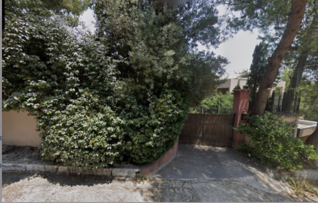 Οικογένεια Παπαγεωργίου: Στο στόχαστρο ξανά για Avenue και ακίνητο στην Εκάλη