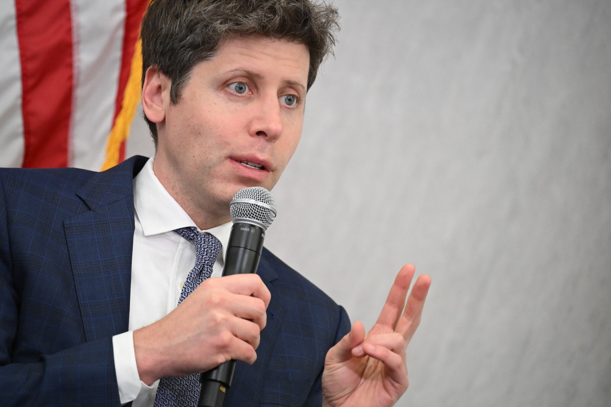 3 χρόνια ChatGPT: H μη κερδοσκοπική start-up που έγινε κολοσσός 500 δισ. δολαρίων