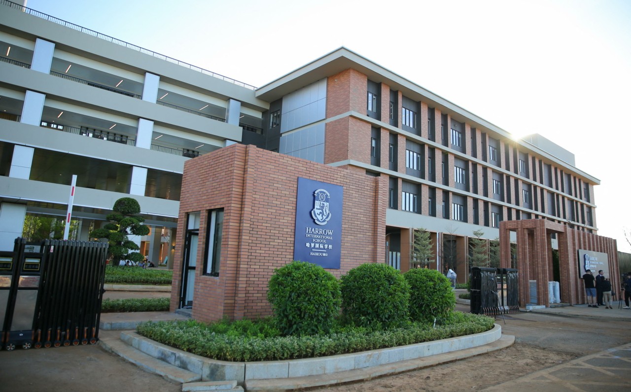 Βρετανικά σχολεία: Πώς έγιναν global brands – Γιατί αναζητούν κεφάλαια στη Νέα Υόρκη και τη Σιγκαπούρη | Ειδήσεις για την Οικονομία