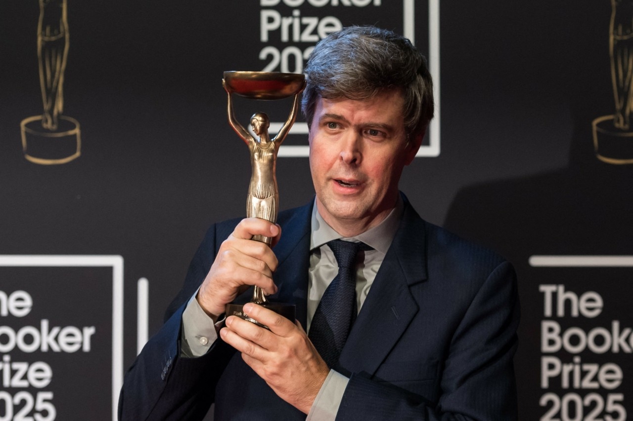Στον David Szalay το φετινό βραβείο Booker | Ειδήσεις για την Οικονομία