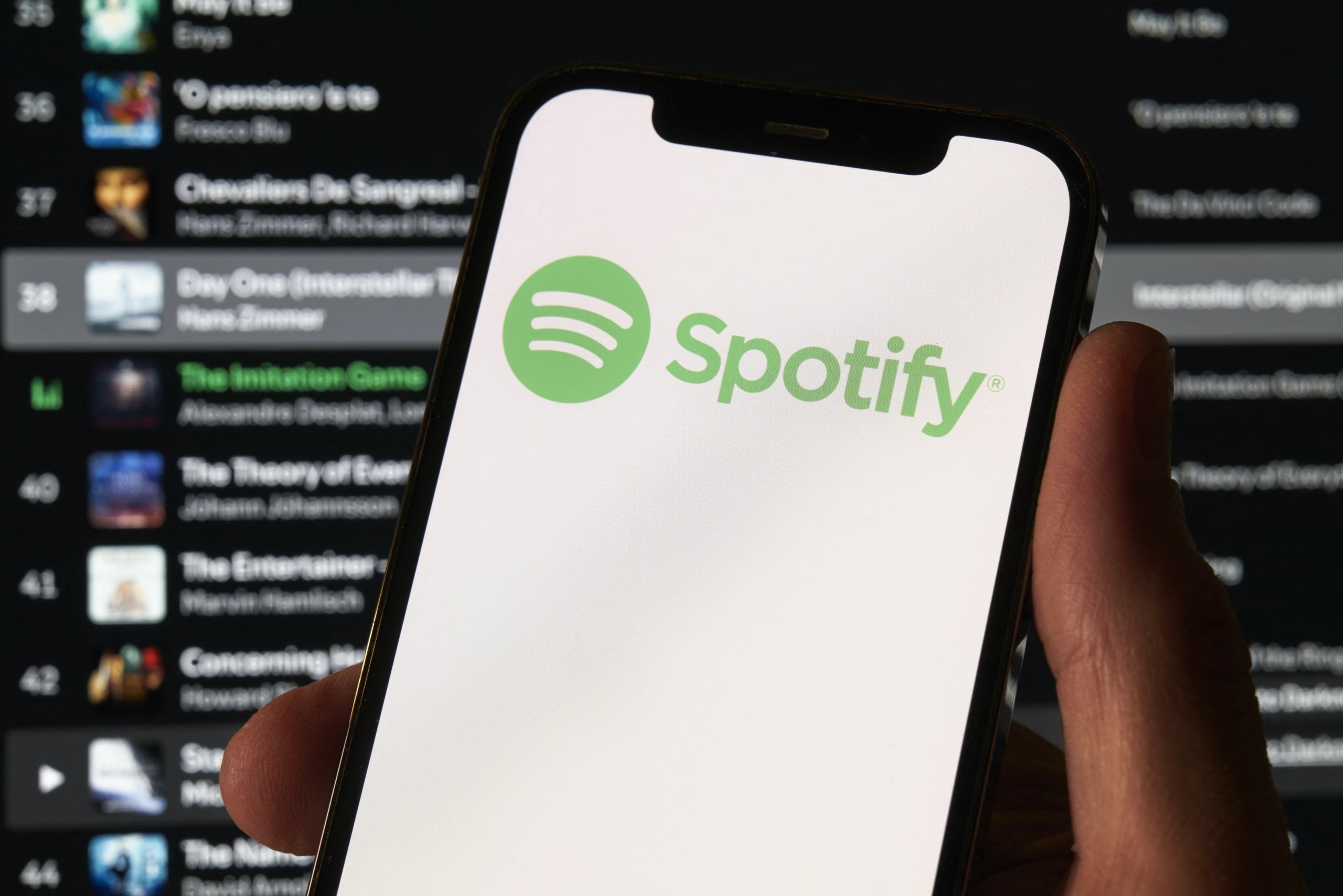 Η Spotify σπάει τα ρεκόρ: 713 εκατ. χρήστες και νέα εποχή με αλλαγή ηγεσίας | Ειδήσεις για την Οικονομία