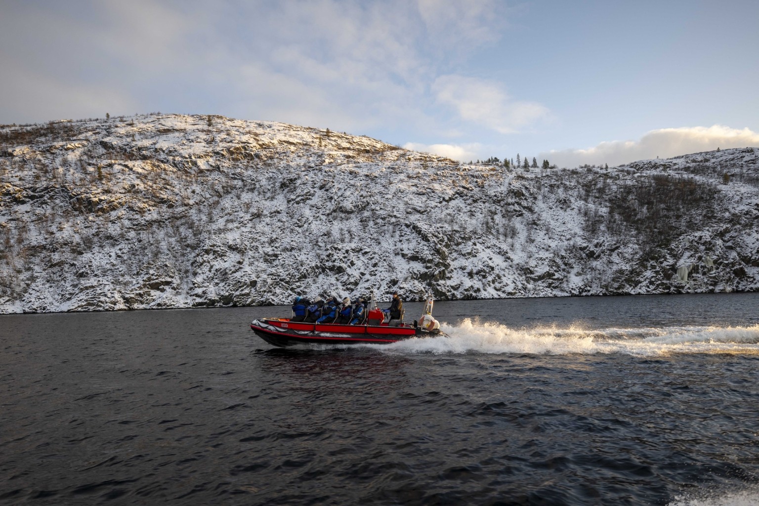 To σαφάρι του βασιλικού καβουριού: Η εμπειρία της περιπέτειας στον αρκτικό κύκλο