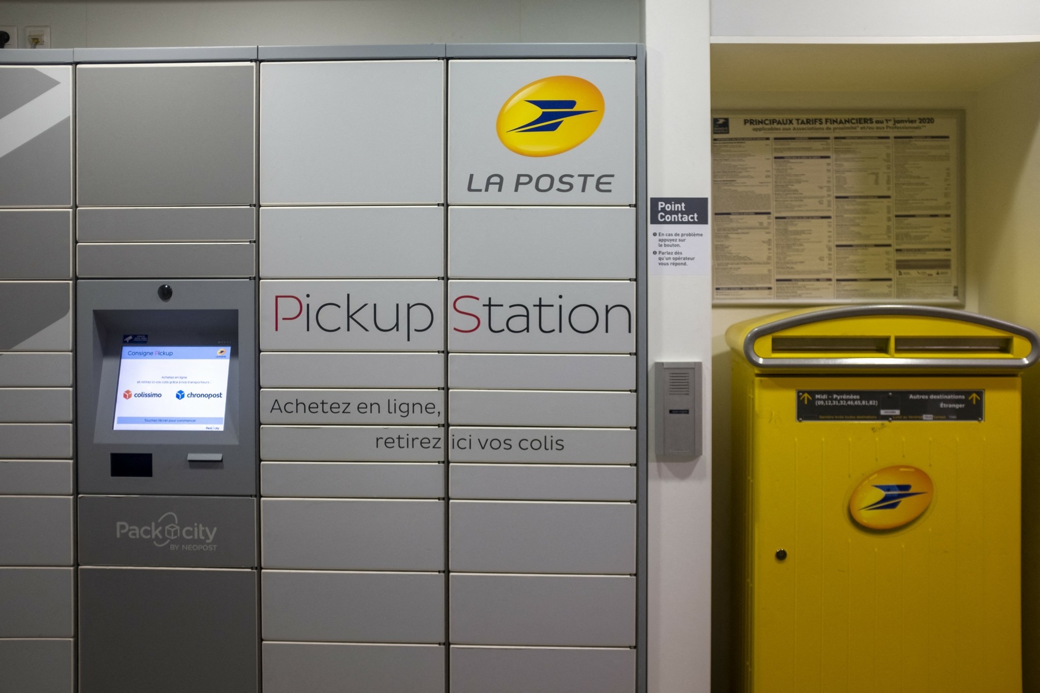 Ετσι λειτουργούν τα ταχυδρομεία στην Ευρώπη: Lockers, αpplications και ρομπότ διανομής