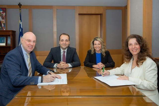 Μνημόνιο Συνεργασίας ΕΚΤ και Επ. Κεφαλαιαγοράς για την ασφαλή διαχείριση και αξιοποίηση δημόσιων δεδομένων | Ειδήσεις για την Οικονομία