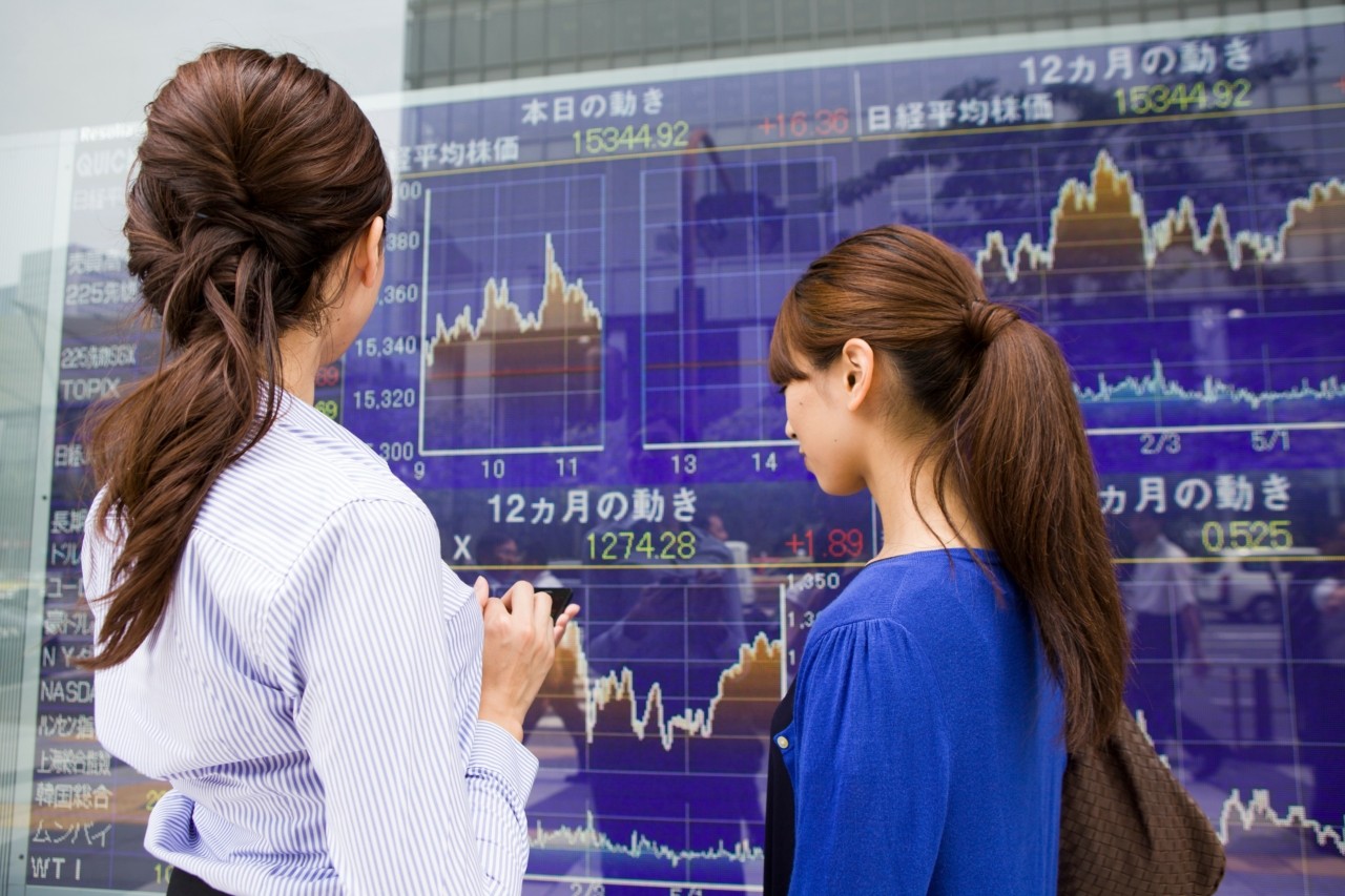 Σε ανοδικό τέμπο οι ασιατικές αγορές – Απώλειες 10% για τη Softbank μετά την πώληση του μεριδίου στη Nvidia | Ειδήσεις για την Οικονομία