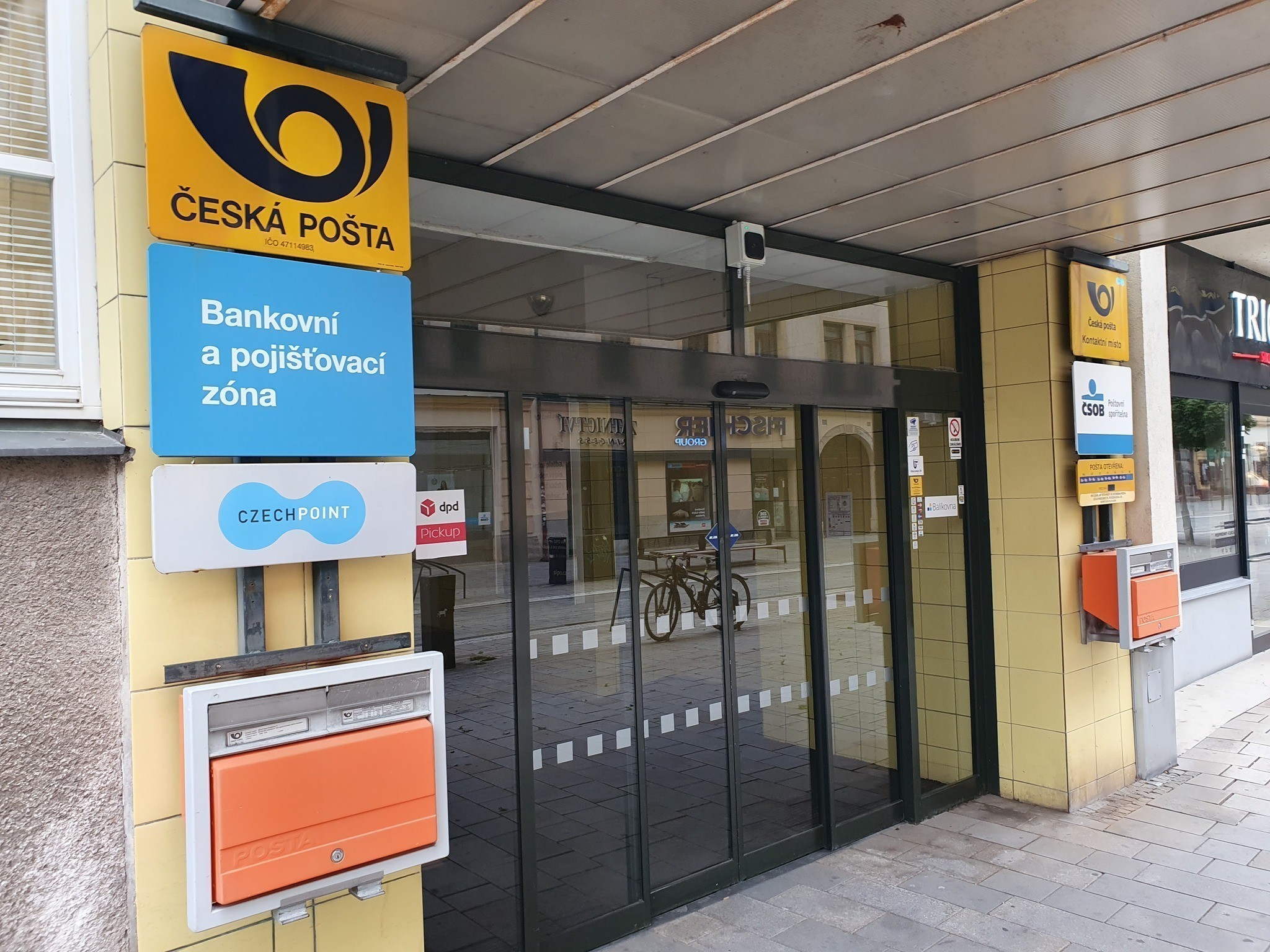 Ετσι λειτουργούν τα ταχυδρομεία στην Ευρώπη: Lockers, αpplications και ρομπότ διανομής