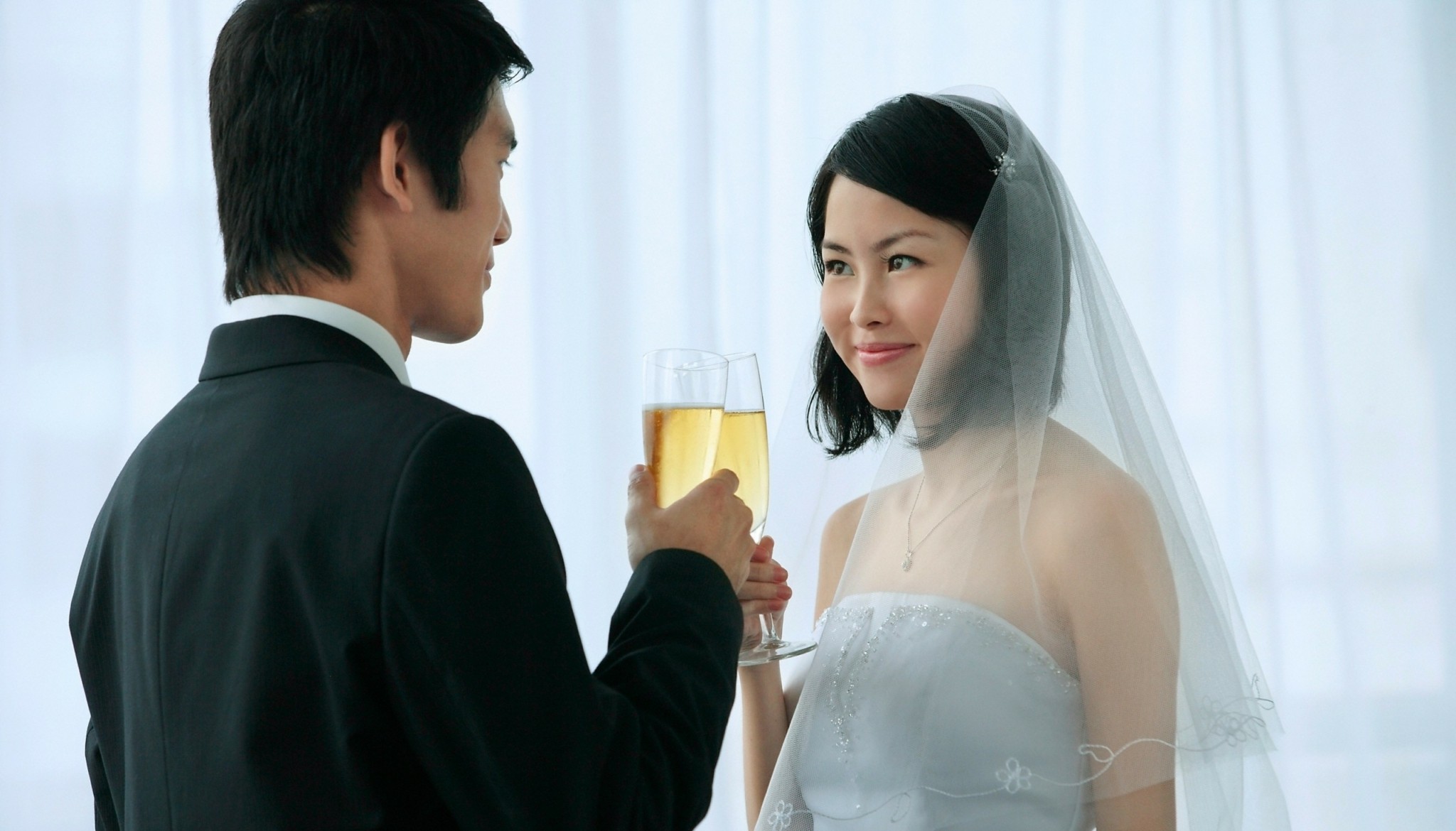 Κίνα: Επενδύει στο “sweet economy” με κουπόνια για φωτογραφία, ξενοδοχείο και εστίαση μετά τον γάμο