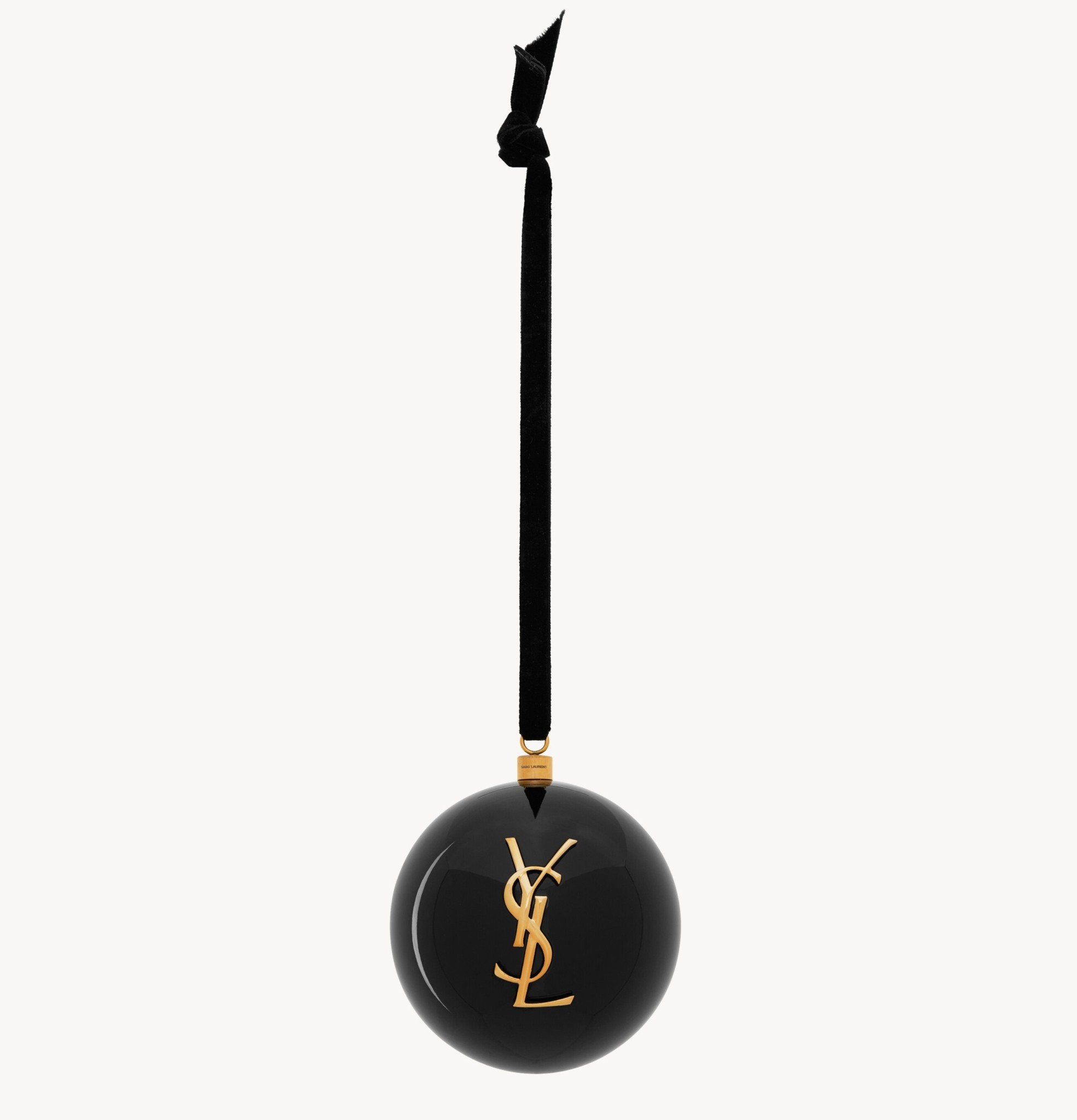 Τα πιο ακριβά χριστουγεννιάτικα στολίδια με την υπογραφή των οίκων μόδας