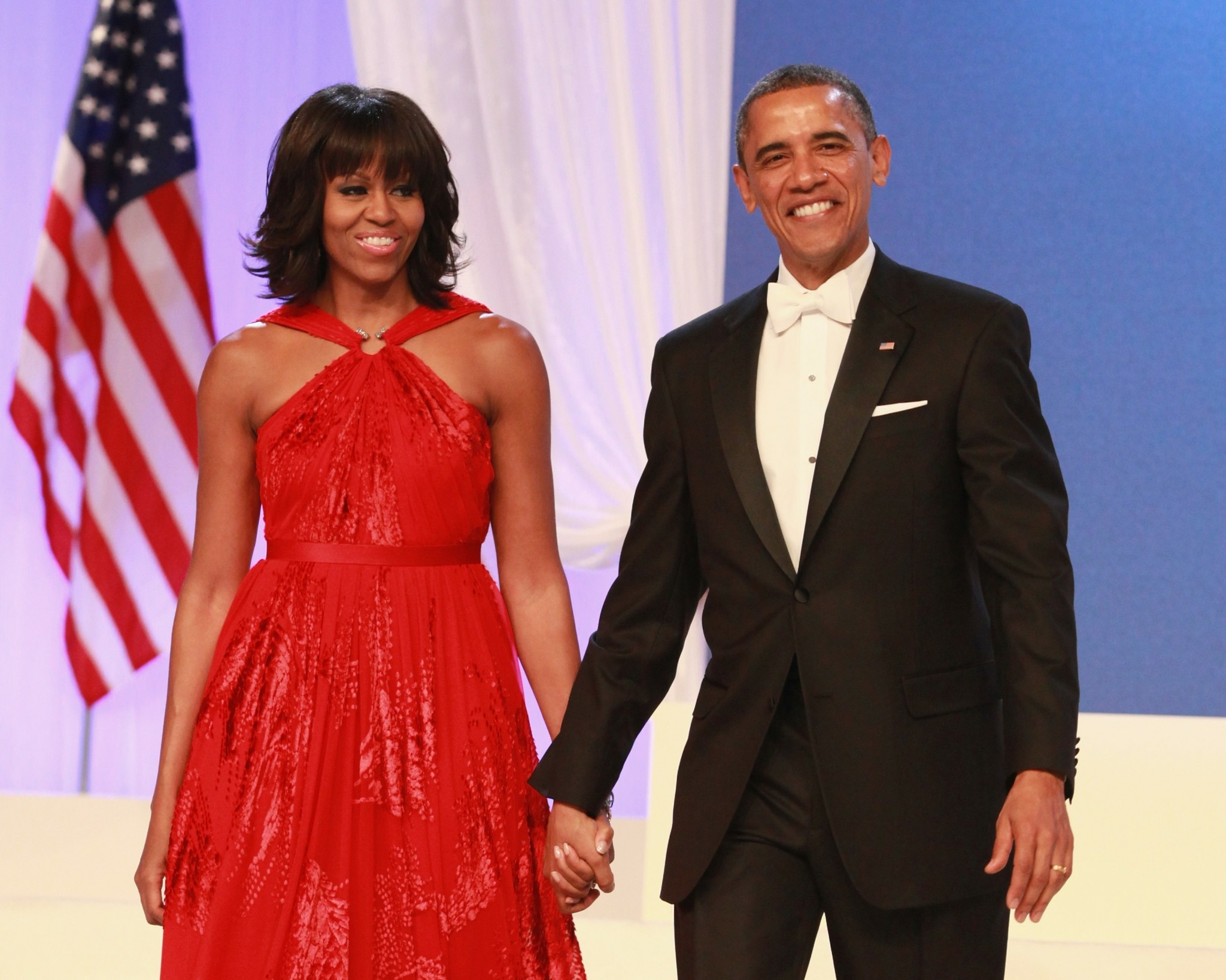 Μισέλ Ομπάμα: Πώς έπρεπε να ντύνεται και να φτιάχνει τα μαλλιά της – Οι κανόνες ομορφιάς του Λευκού Οίκου στο νέο της βιβλίο