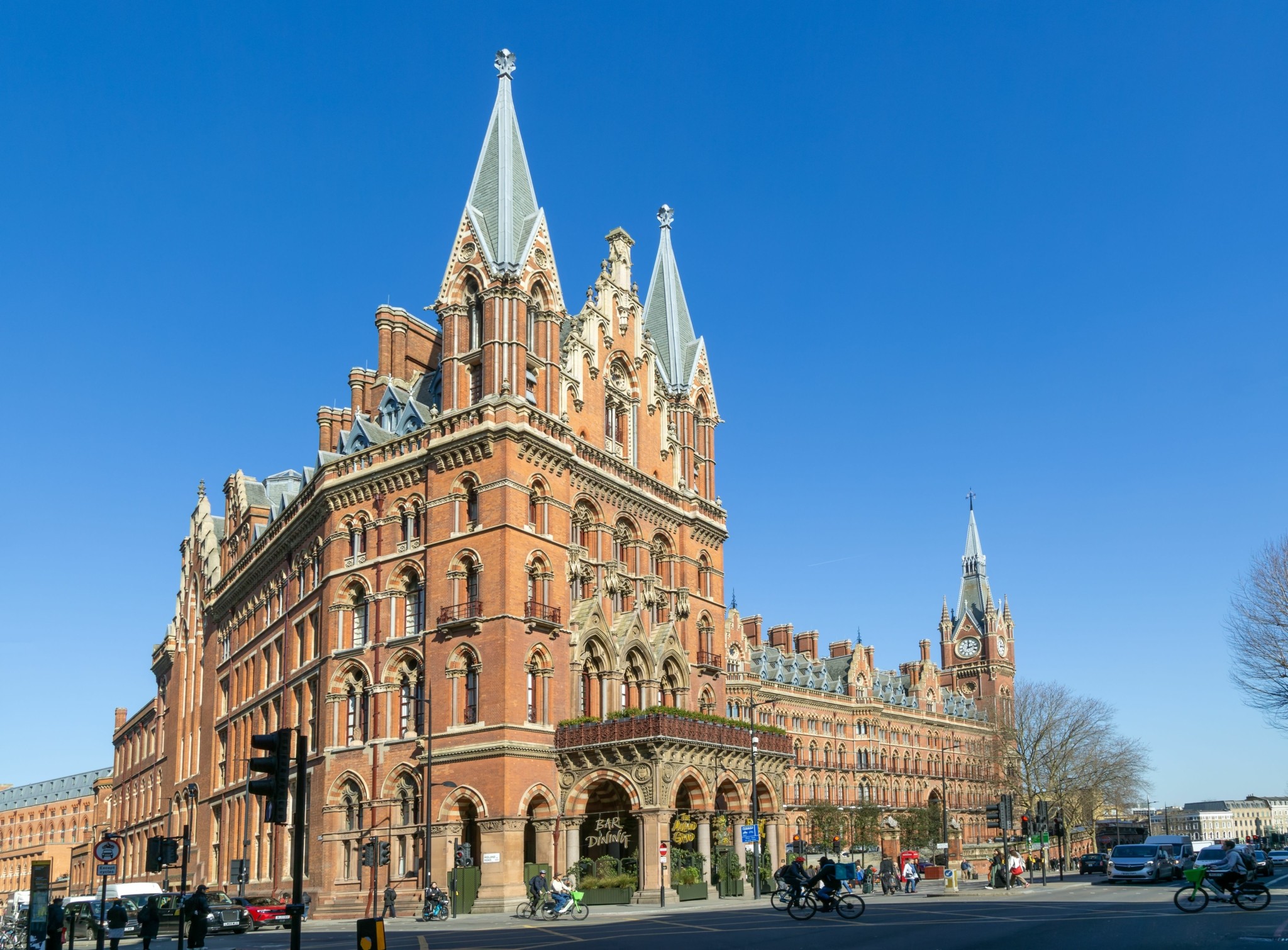 Οι πιο εντυπωσιακοί σταθμοί τρένων στην Ευρώπη