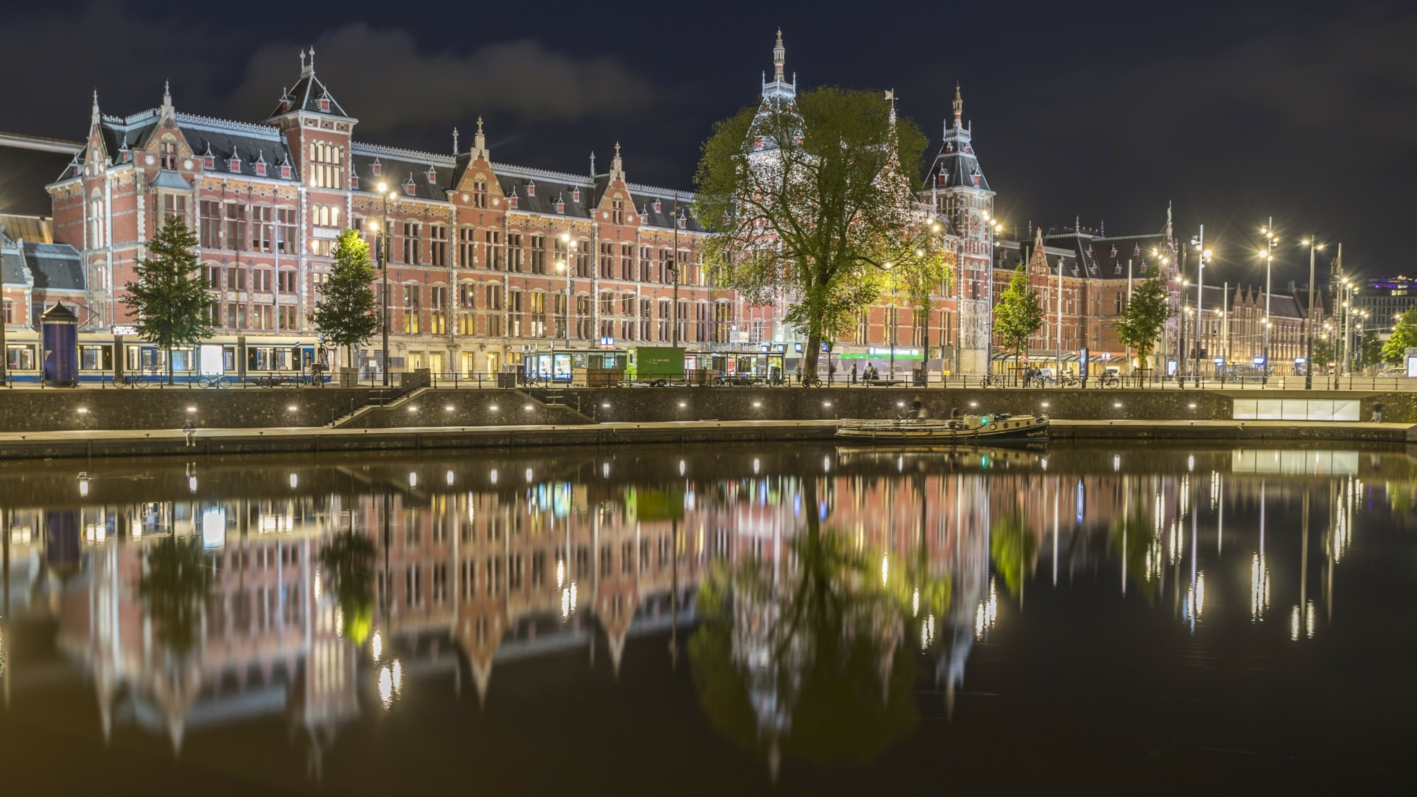 Οι πιο εντυπωσιακοί σταθμοί τρένων στην Ευρώπη