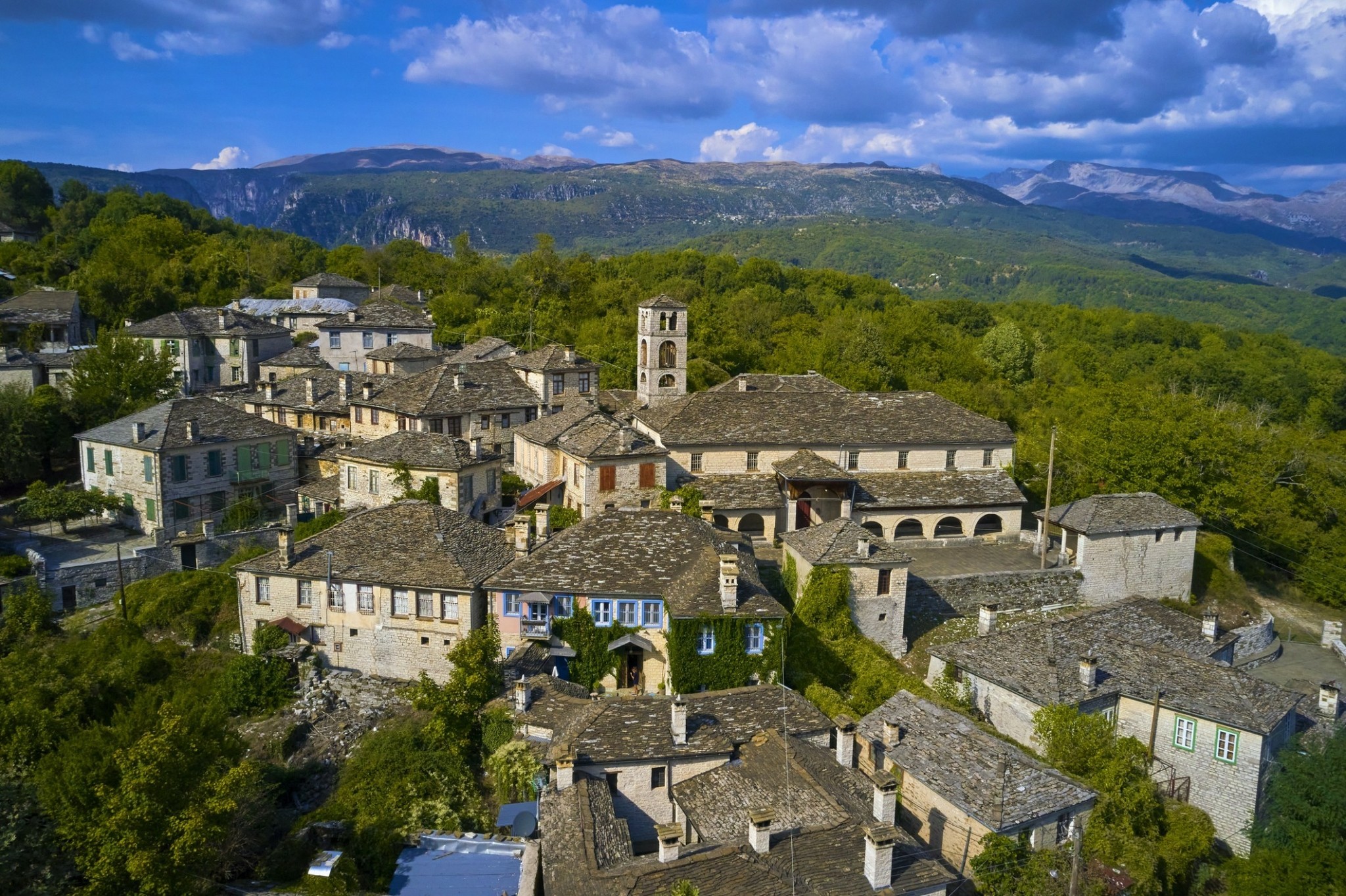 Η γεωγραφία της απόδρασης: 6 προορισμοί στην Ελλάδα που παραμένουν αυθεντικοί