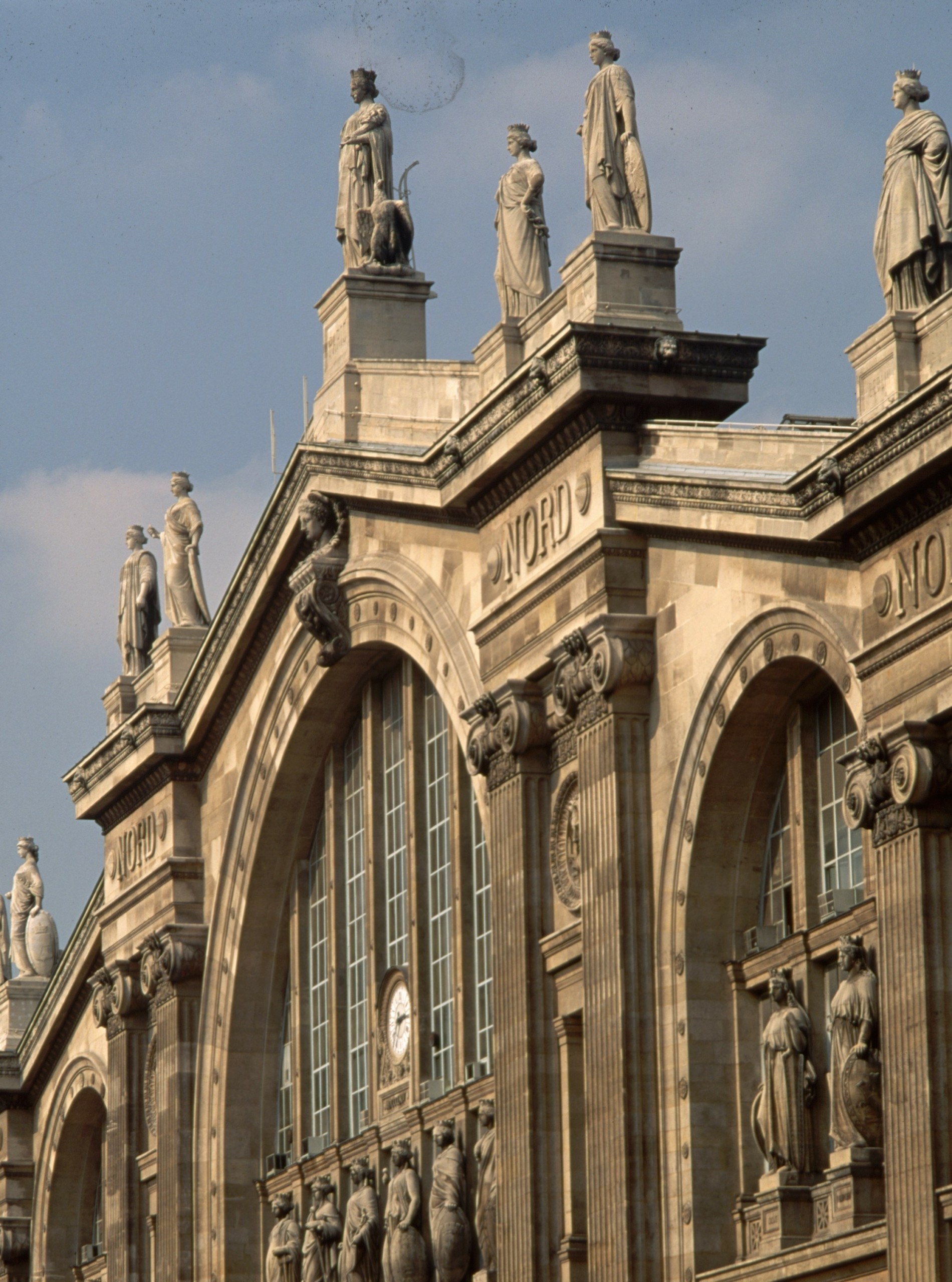 Οι πιο εντυπωσιακοί σταθμοί τρένων στην Ευρώπη