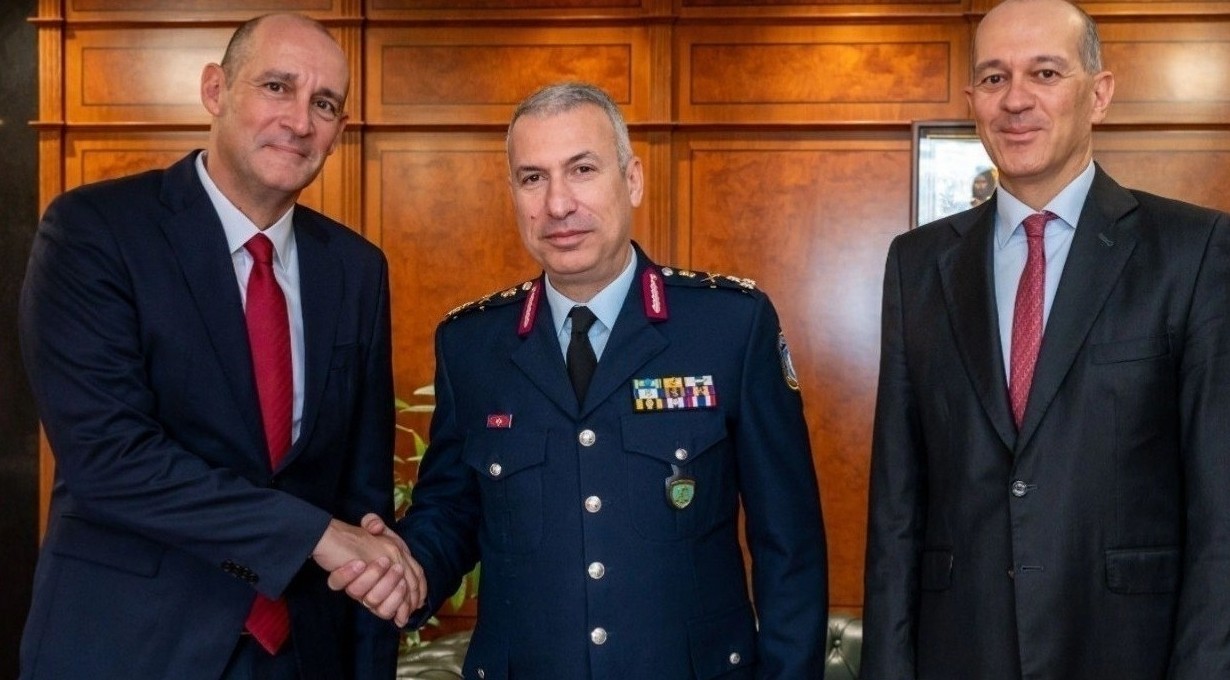 Δωρέα των Παναγιώτη και Γιώργου Αγγελόπουλου στην ΕΛ.ΑΣ | Ειδήσεις για την Οικονομία