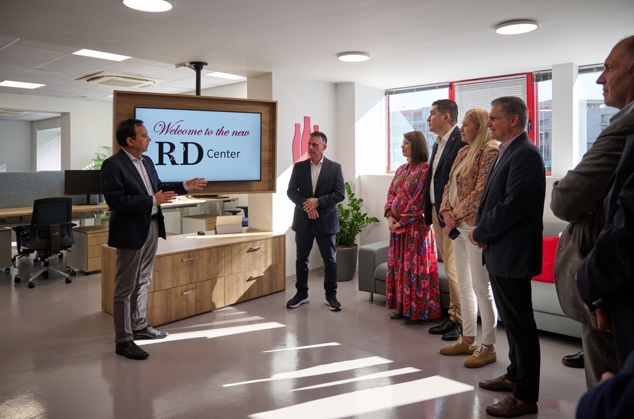 Coca-Cola HBC: Επένδυση σε Κέντρο Έρευνας & Ανάπτυξης στην Ελλάδα (pic) | Ειδήσεις για την Οικονομία