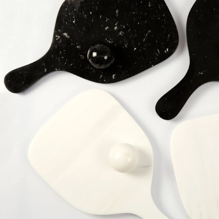 Greece is for Lovers: Το σχεδιαστικό δίδυμο που συστήνει το ελληνικό φολκλόρ στο εξωτερικό