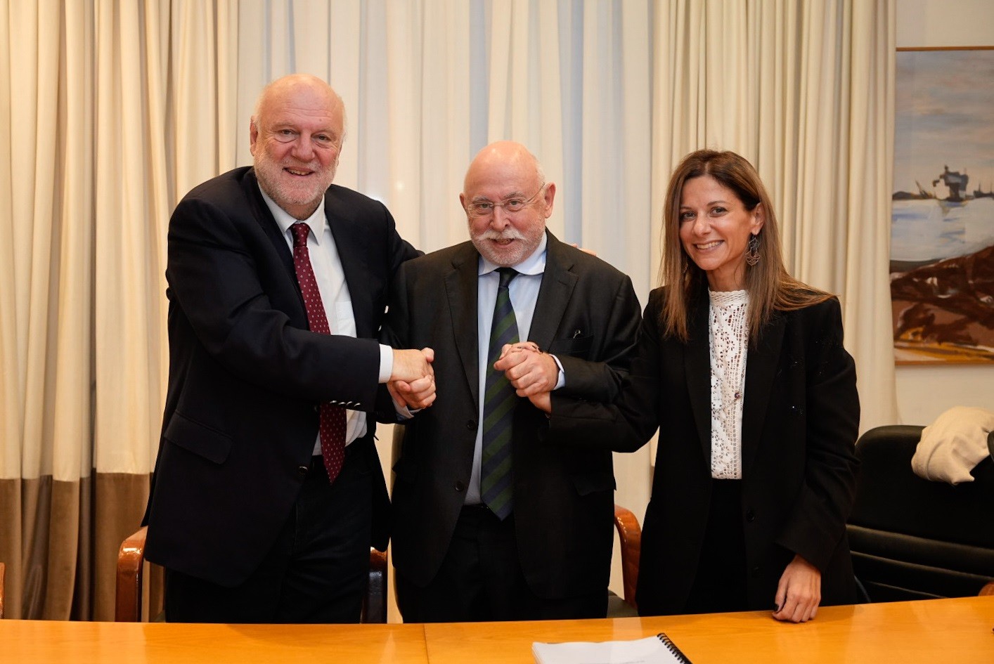 ΟΛΘ Α.Ε.: Υπογράφηκε η σύμβαση για την επέκταση του Προβλήτα 6 με προϋπολογισμό 195,6 εκατ. ευρώ | Ειδήσεις για την Οικονομία