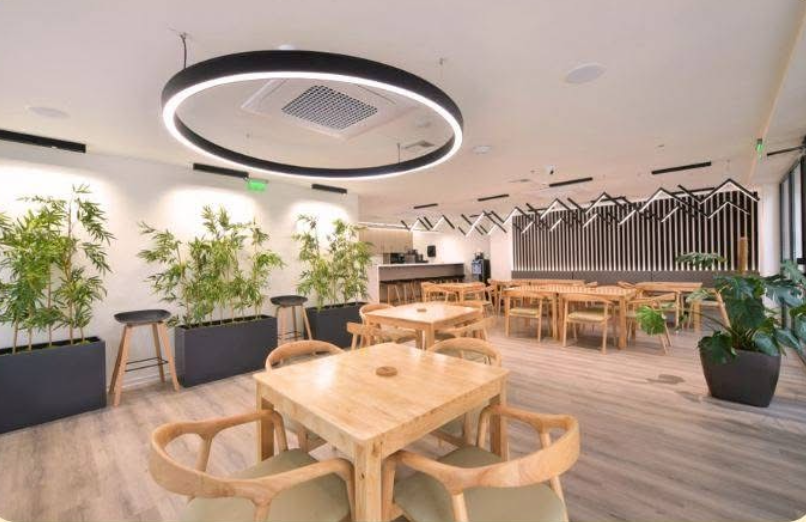 Από τον φωτισμό έως την ακουστική και το well-being – H επιστήμη πίσω από το γραφείο στους συνεργατικούς χώρους εργασίας | Ειδήσεις για την Οικονομία