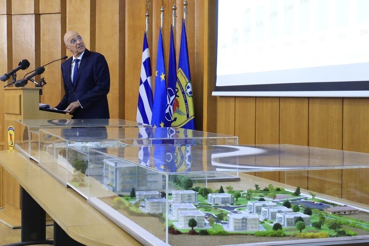 Δένδιας: Παρουσίασε το οικιστικό πρόγραμμα των Ενόπλων Δυνάμεων | Ειδήσεις για την Οικονομία