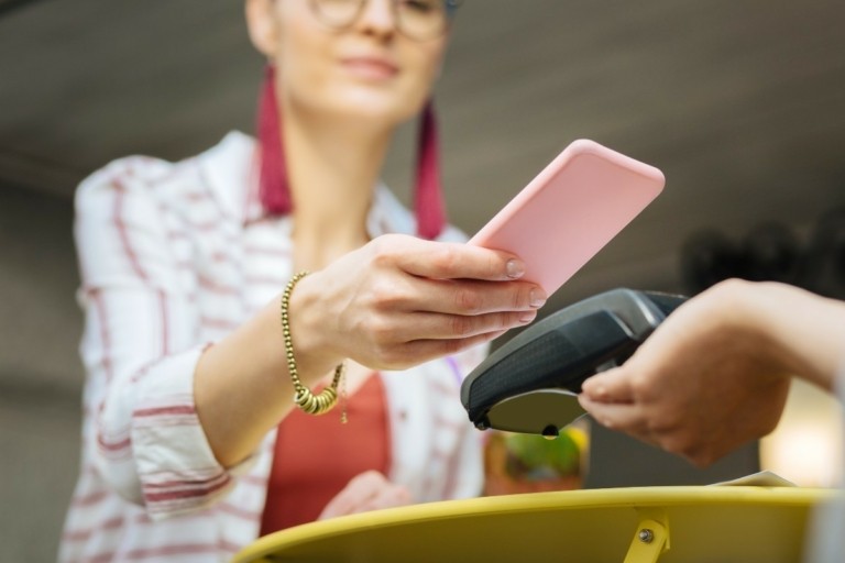 Ψηφιακά πορτοφόλια: Άλμα 35% στον αριθμό των χρηστών την επόμενη 5ετία