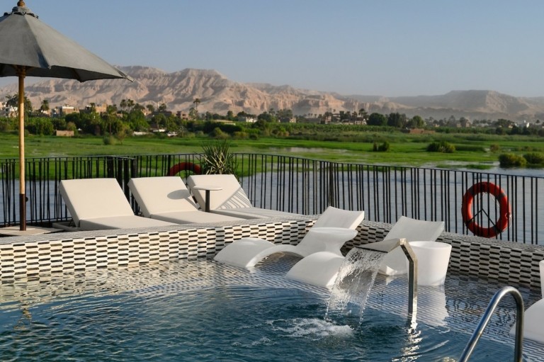 Κρουαζιέρα πολυτελείας: Το παλάτι που ταξιδεύει στον Νείλο Κρουαζιέρα πολυτελείας: Το παλάτι που ταξιδεύει στον Νείλο