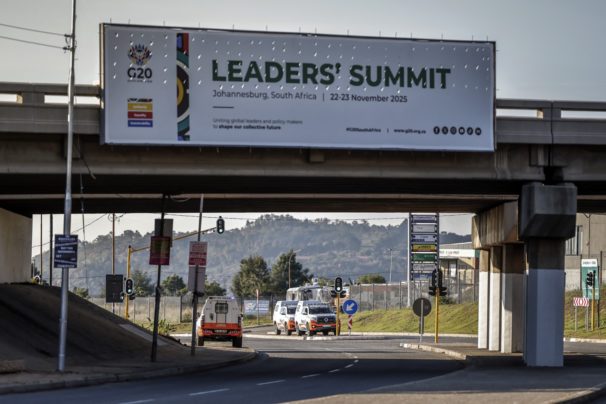 Κάρνεϊ και Mερτς συζητούν για την Ουκρανία και τη Γάζα στο περιθώριο της G20