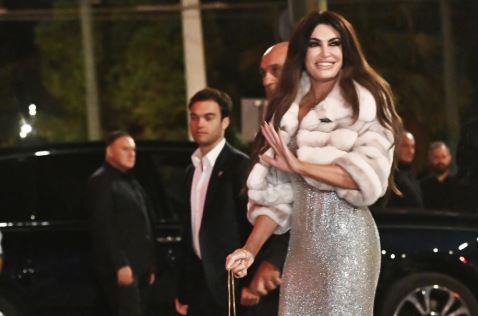 «Δεν θα σας απογοητεύσω»: Το πρώτο μήνυμα της Γκιλφόιλ στην Ελλάδα – Ποιους πολιτικούς και επιχειρηματίες κάλεσε στον Αργυρό (vid) | Ειδήσεις για την Οικονομία