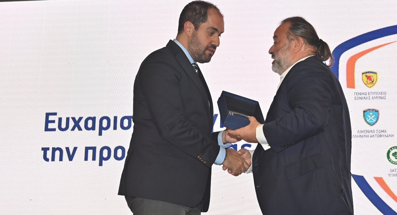 Μάριος Ηλιόπουλος και SEAJETS βραβεύτηκαν για τη συμβολή τους στην κατάσβεση πυρκαγιών (pic) | Ειδήσεις για την Οικονομία