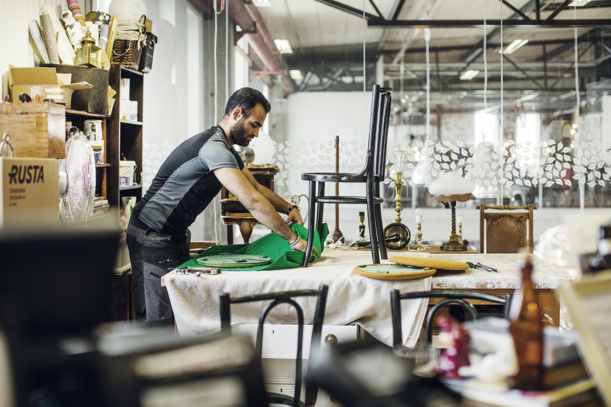 Το πρώτο εμπορικό κέντρο αποκλειστικά με μεταχειρισμένα είδη αλλάζει το εμπόριο Το πρώτο εμπορικό κέντρο αποκλειστικά με μεταχειρισμένα είδη αλλάζει το εμπόριο