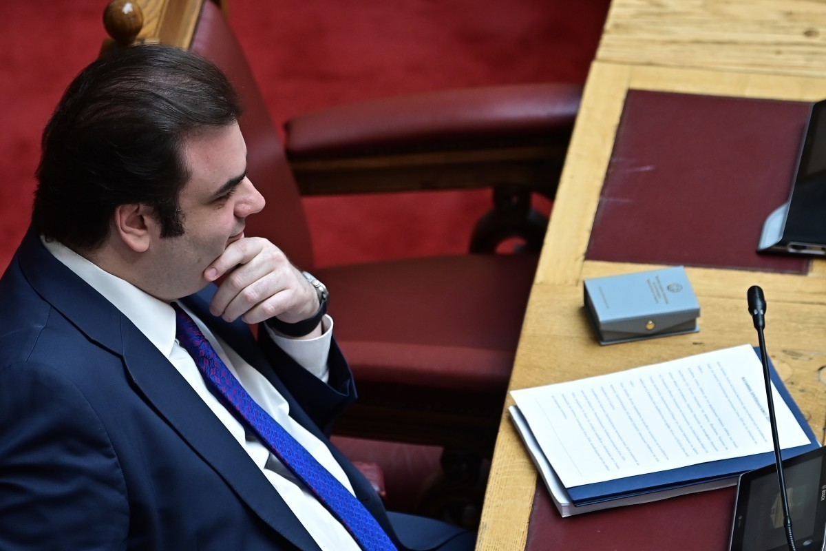 Προϋπολογισμός 2026: Κατατέθηκε στη Βουλή το τελικό σχέδιο – Πρόβλεψη για ανάπτυξη 2,4% (pics) | Ειδήσεις για την Οικονομία