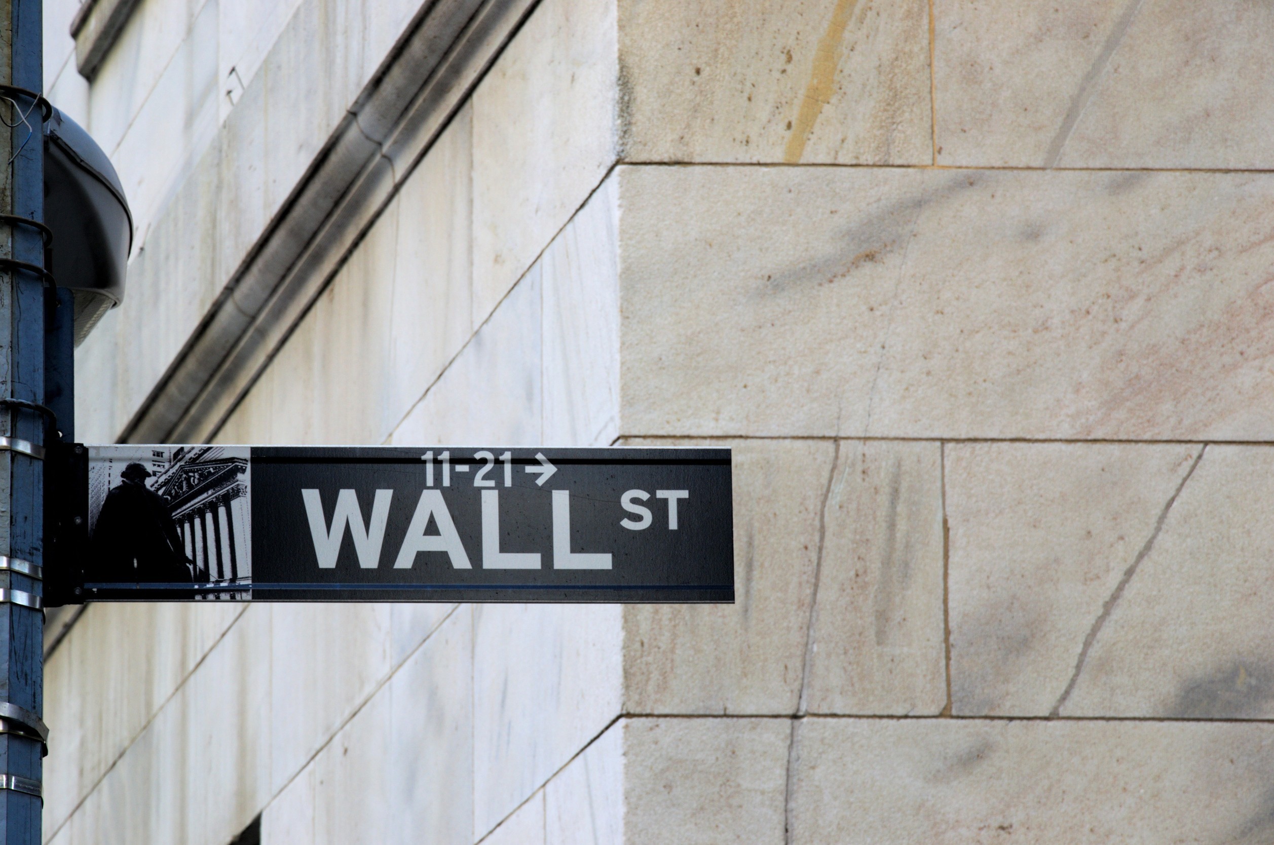 «Buy the dip» συνιστά γνωστός αναλυτής για τις μετοχές τεχνολογίας | Ειδήσεις για την Οικονομία