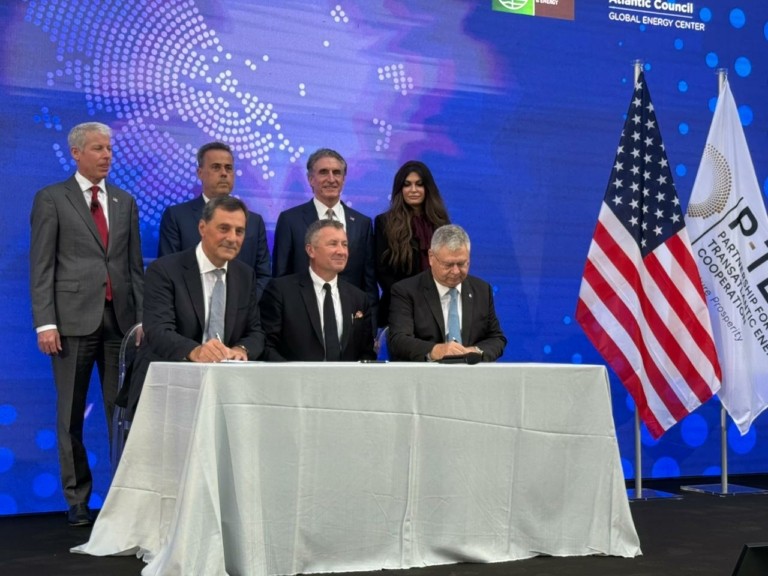 Ο αναβαθμισμένος ρόλος της Ελλάδας ως ενεργειακού κόμβου για την ανατολική Ευρώπη – Deals άνω των €30 δισ.