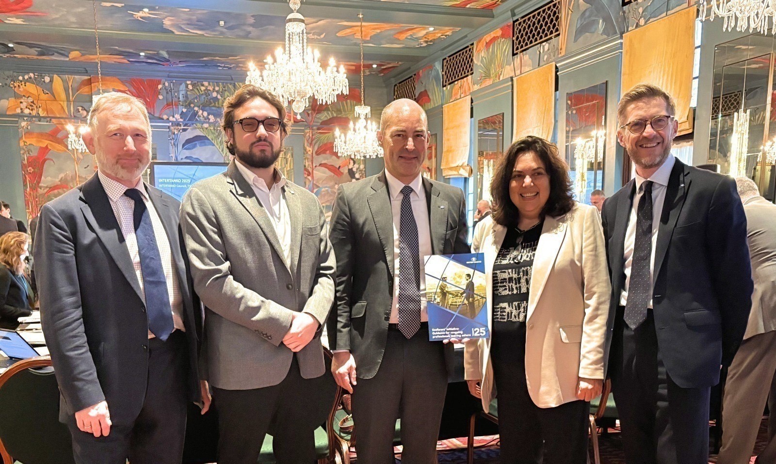 Βενετία Καλλιπολίτου: Οι ναυτιλιακές εταιρείες έχουν ανάγκη έμπειρων ναυτικών να αναλάβουν ρόλο στα γραφεία | Ειδήσεις για την Οικονομία