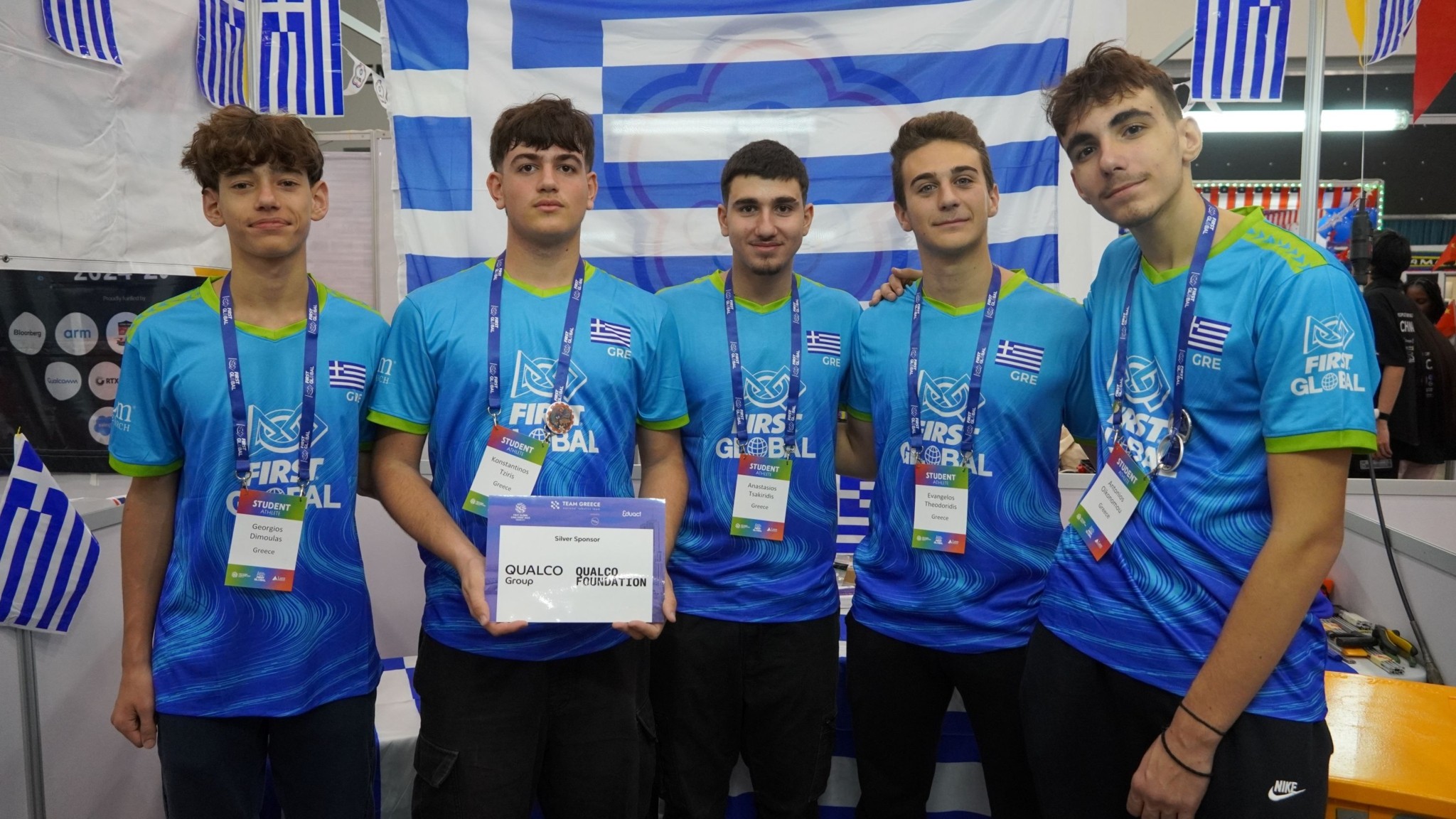 Qualco Foundation: Οι μαθητές που έφεραν την Ελλάδα στο βάθρο της παγκόσμιας ρομποτικής