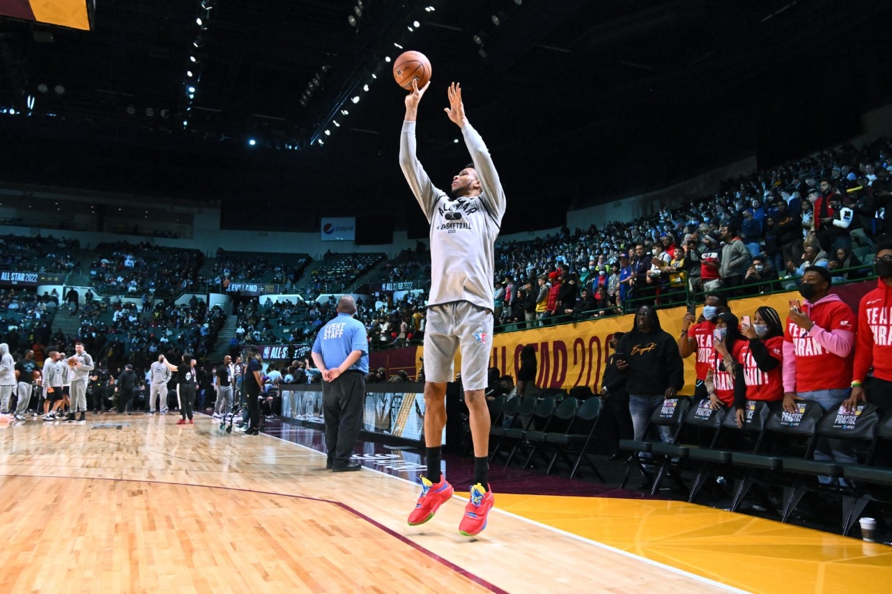 Γιάννης Αντετοκούνμπο: Συζητήσεις με Μπακς και επένδυση στο Μπρούκλιν φουντώνουν τα σενάρια για Νικς | Ειδήσεις για την Οικονομία