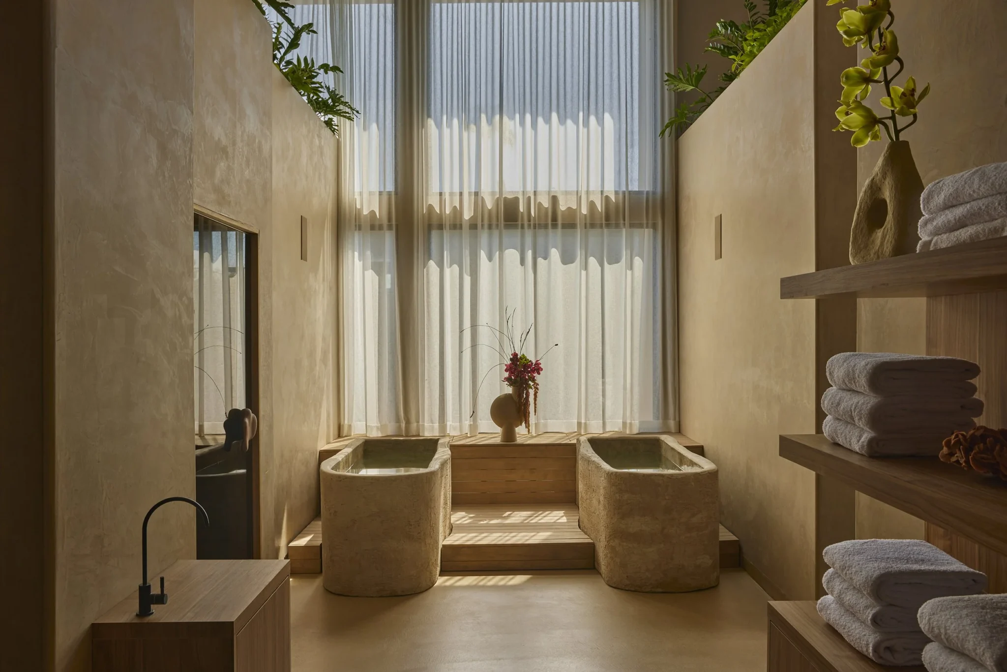 Πολυτελές κλαμπ ευεξίας με «χρυσή» συνδρομή και αυστηρή επιλογή μελών