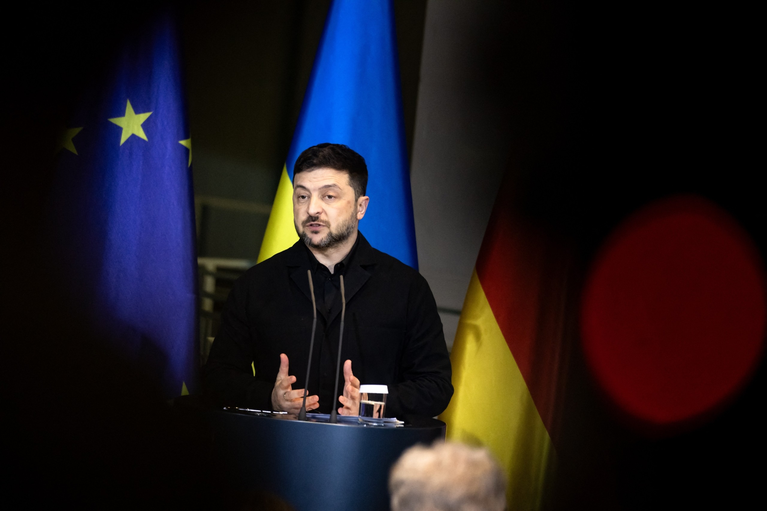 Ζελένσκι: Οι ΗΠΑ δεσμεύτηκαν πως το Κογκρέσο θα στηρίξει τις εγγυήσεις ασφάλειας στην Ουκρανία | Ειδήσεις για την Οικονομία