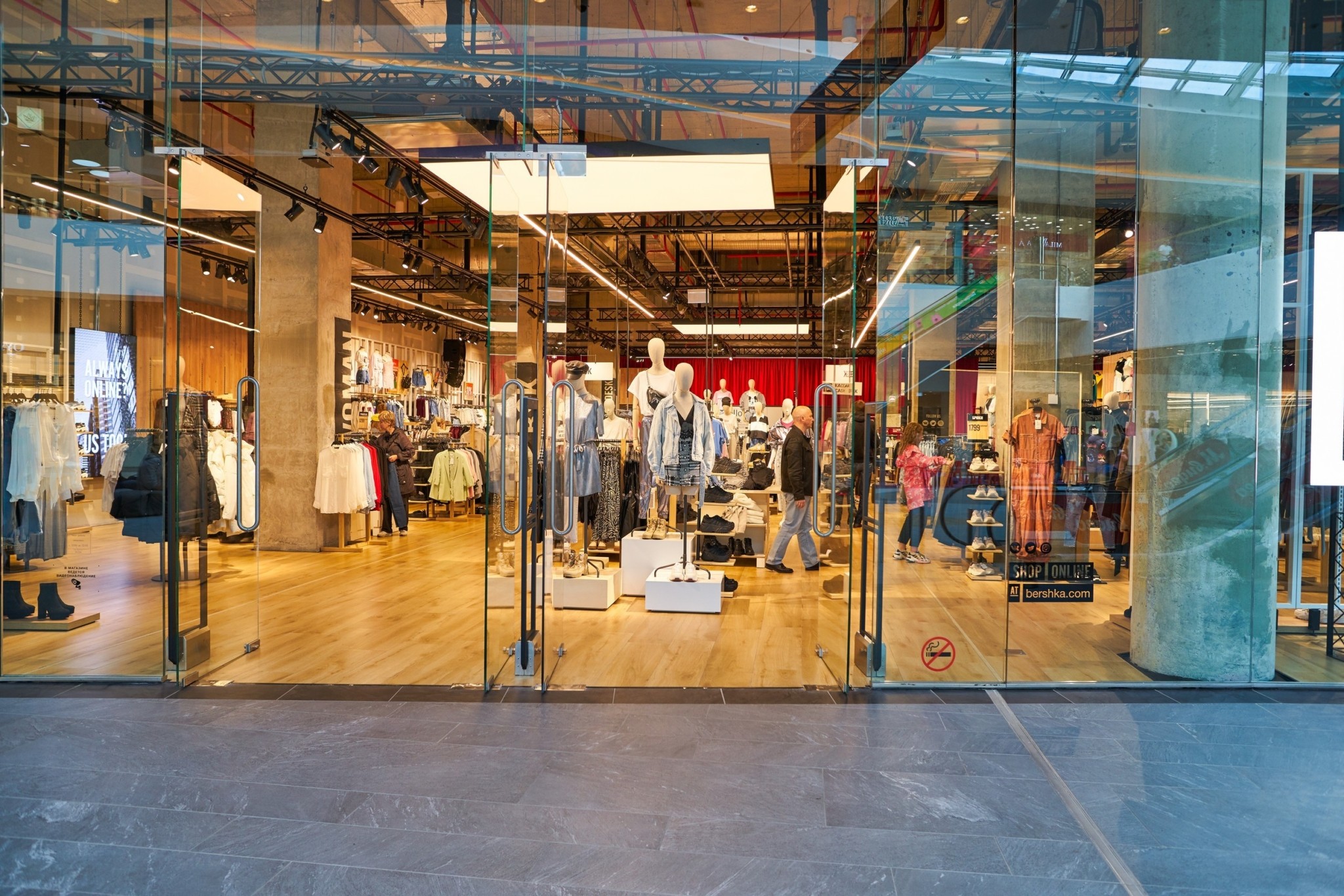 H Ευρώπη επιβραδύνει τη “γρήγορη μόδα” με νέα φορολογία