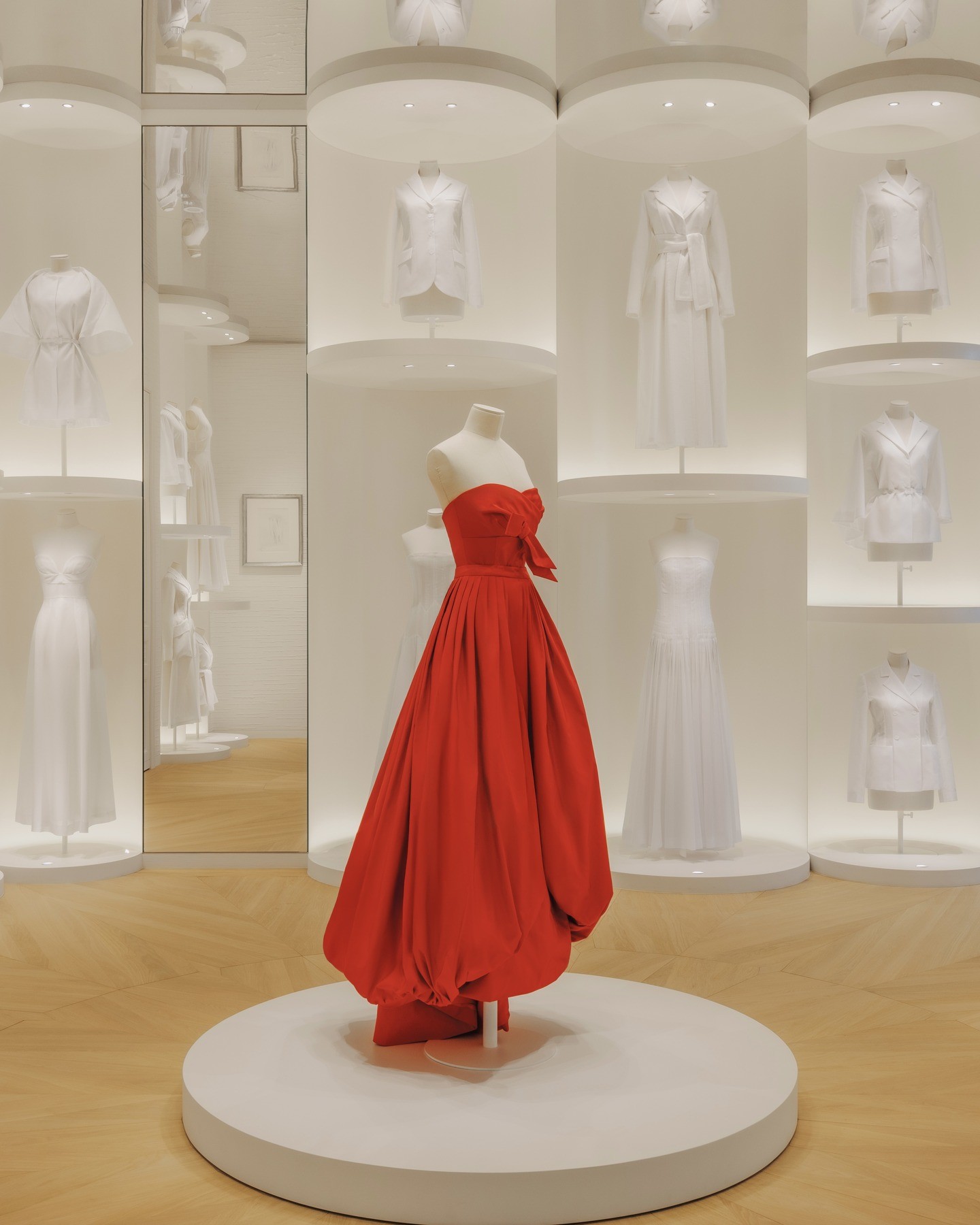 Το απίστευτο νέο κατάστημα Dior στο Πεκίνο από τον αρχιτέκτονα της χρονιάς