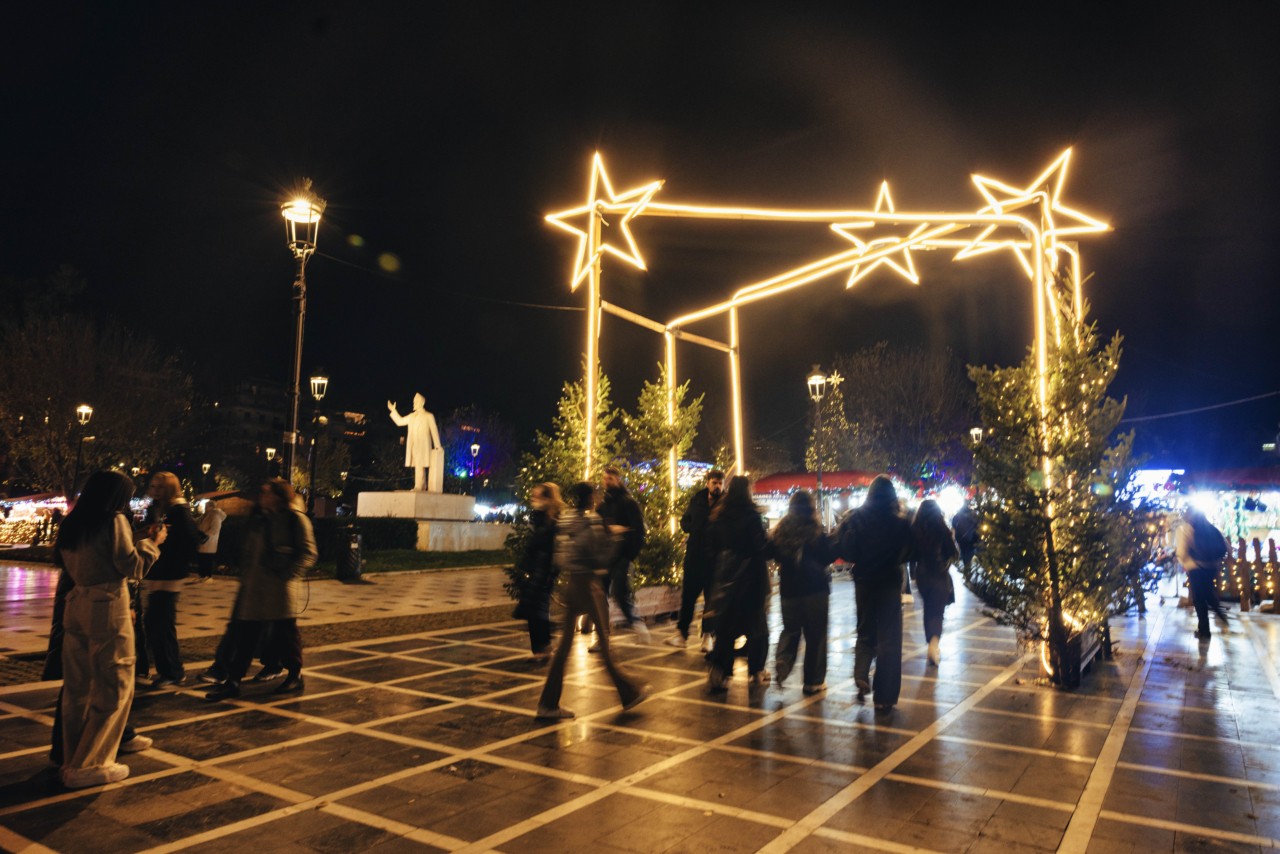 Γιορτινή κίνηση αλλά χαμηλοί τζίροι στην αγορά της Θεσσαλονίκης | Ειδήσεις για την Οικονομία
